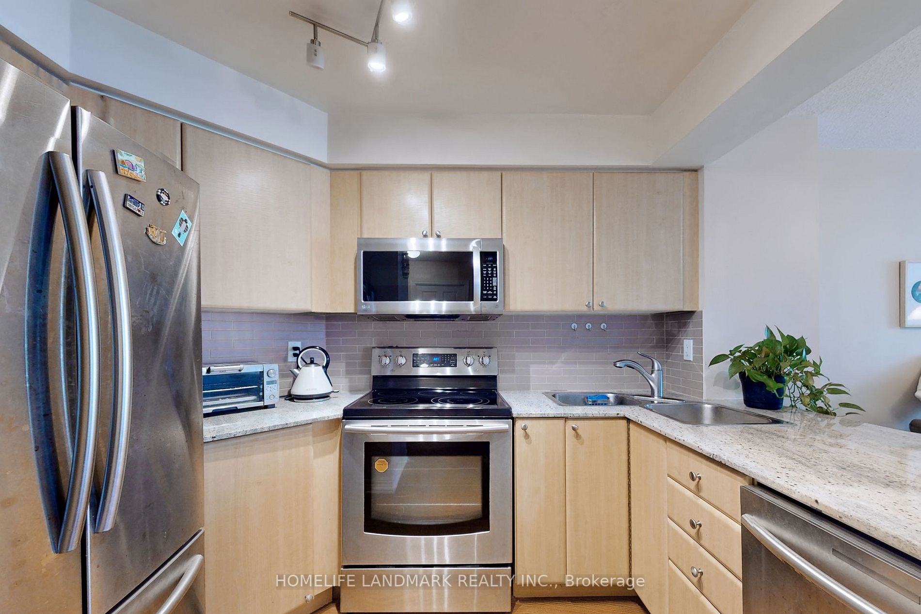 763 Bay St, #2113