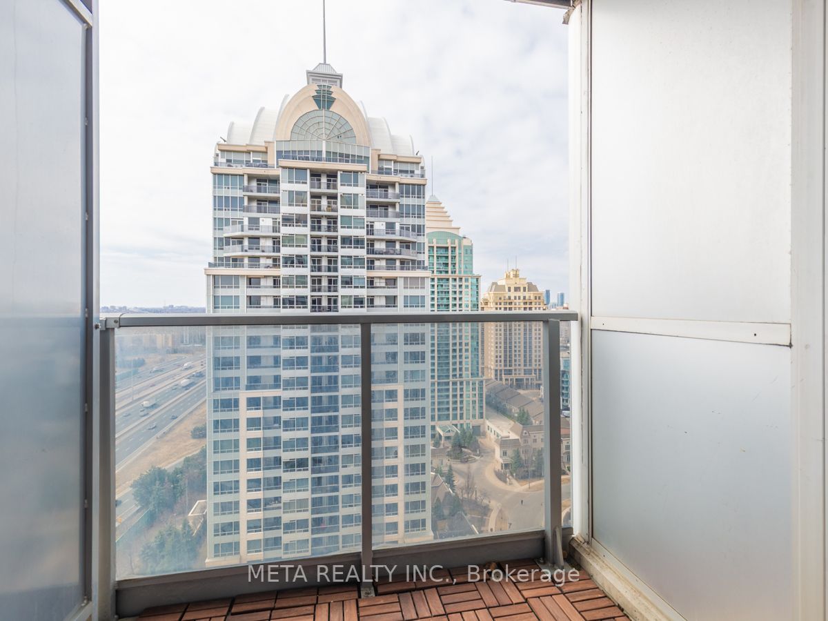 3 Rean Dr E, #2012