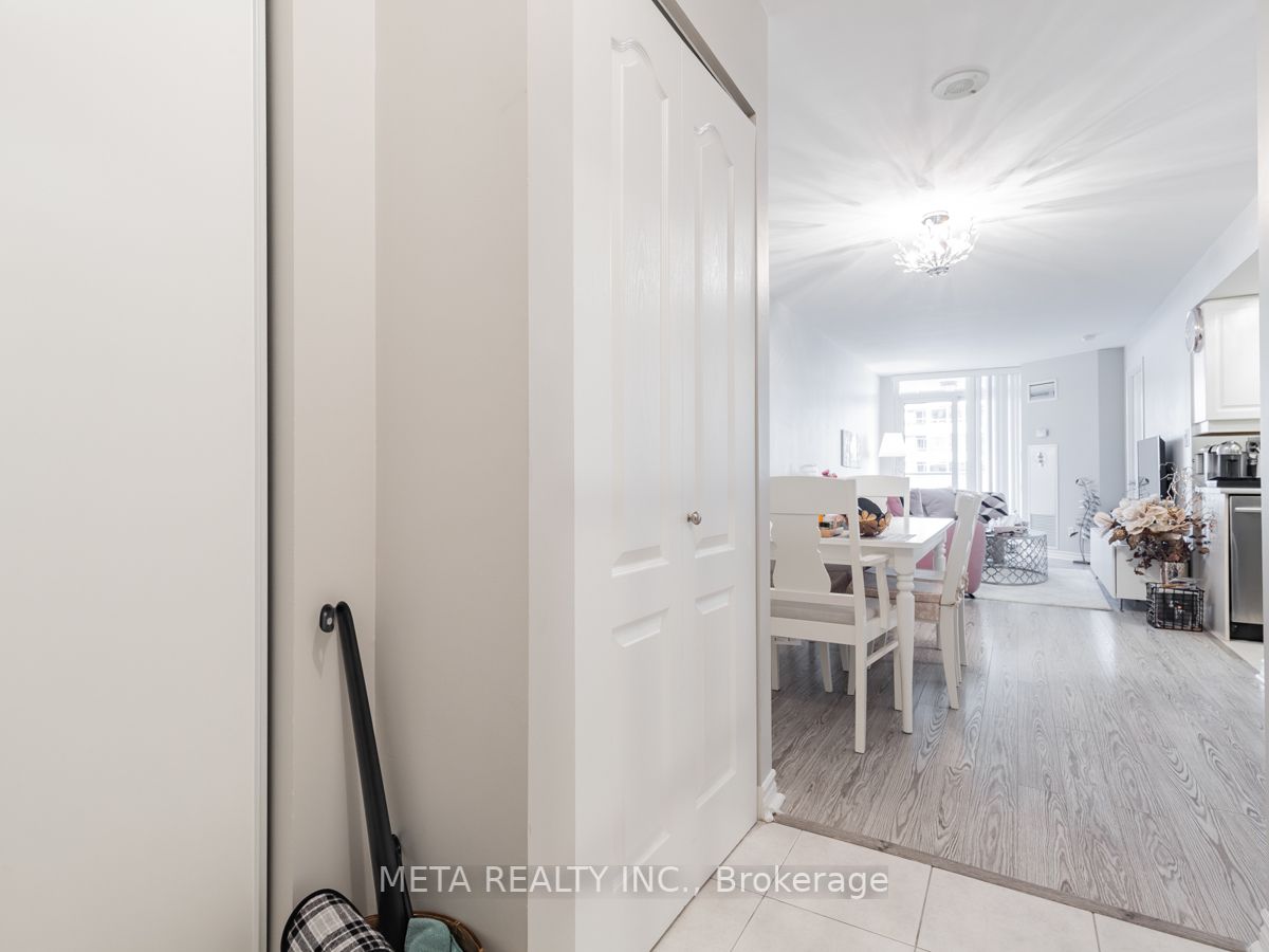 3 Rean Dr E, #2012