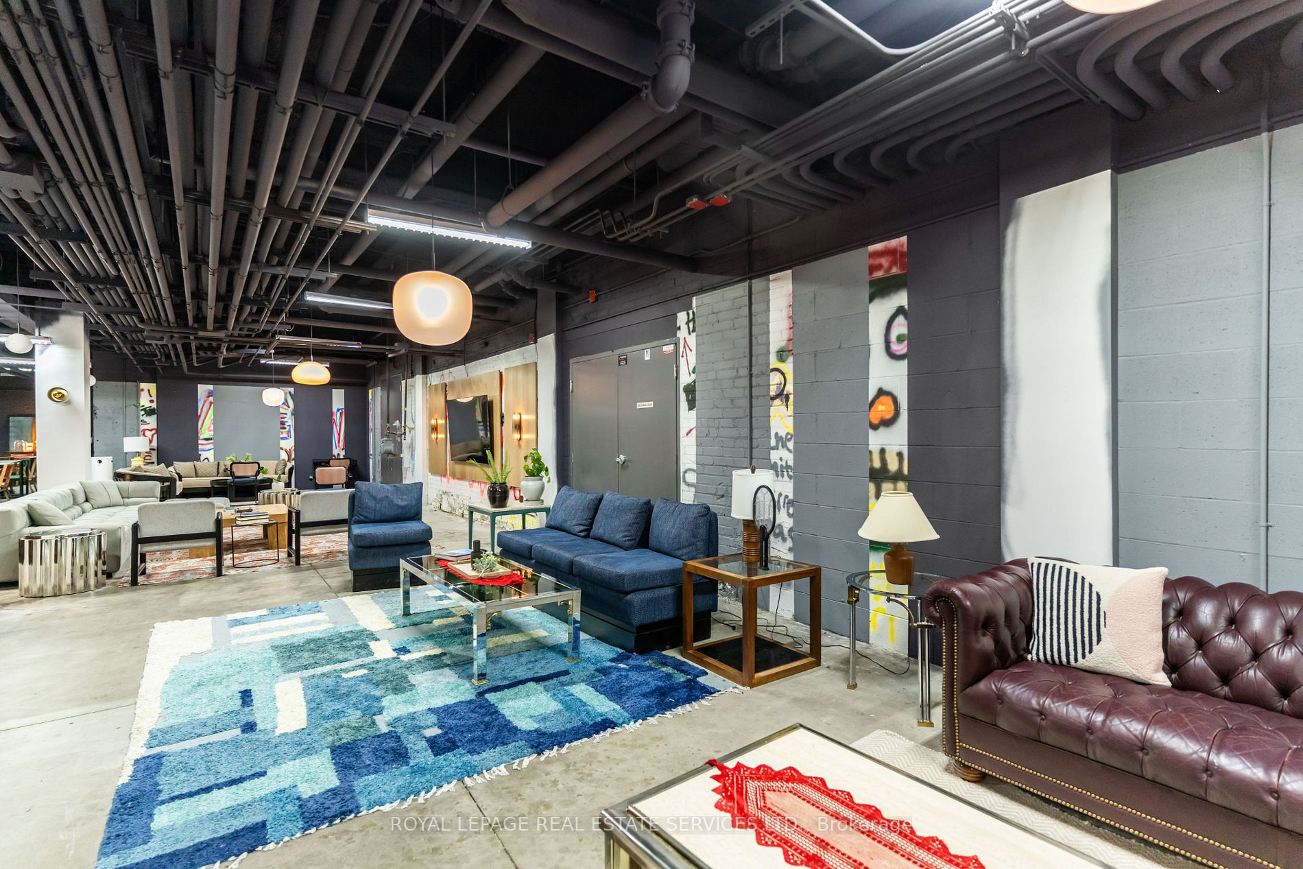 43 Hanna Ave, #306