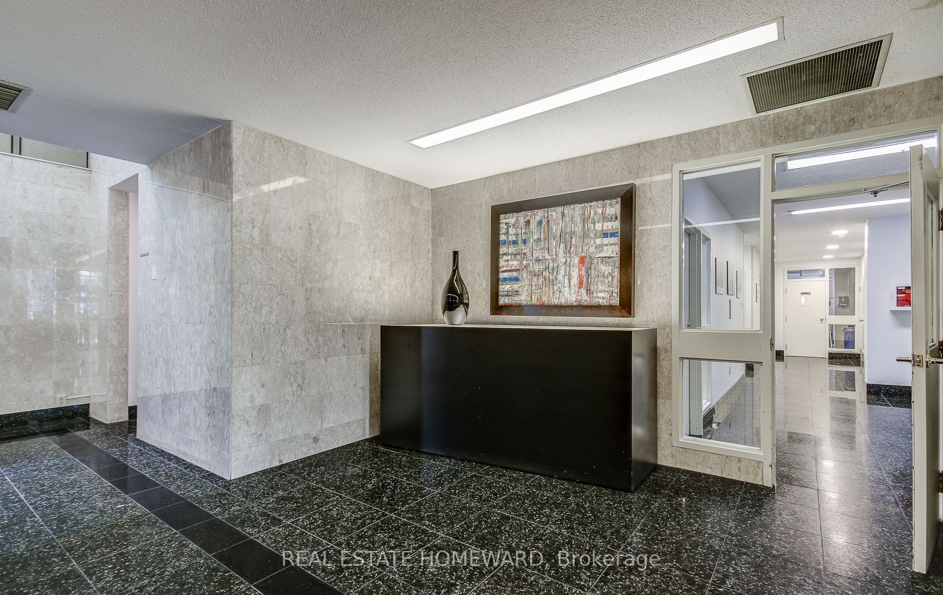 65 Scadding Ave, #505