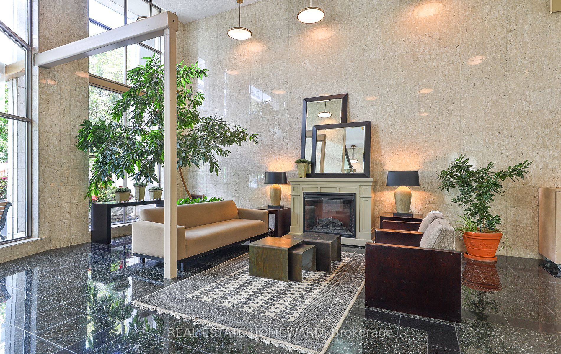 65 Scadding Ave, #505