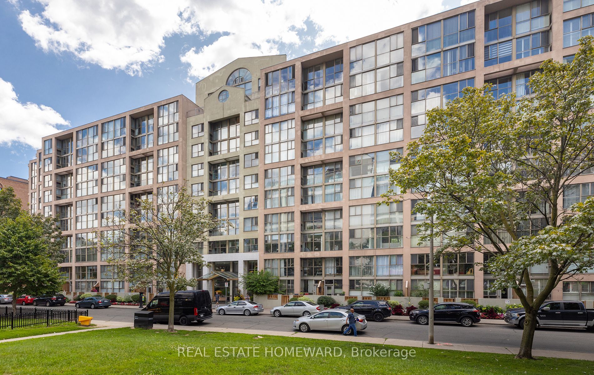65 Scadding Ave, #505