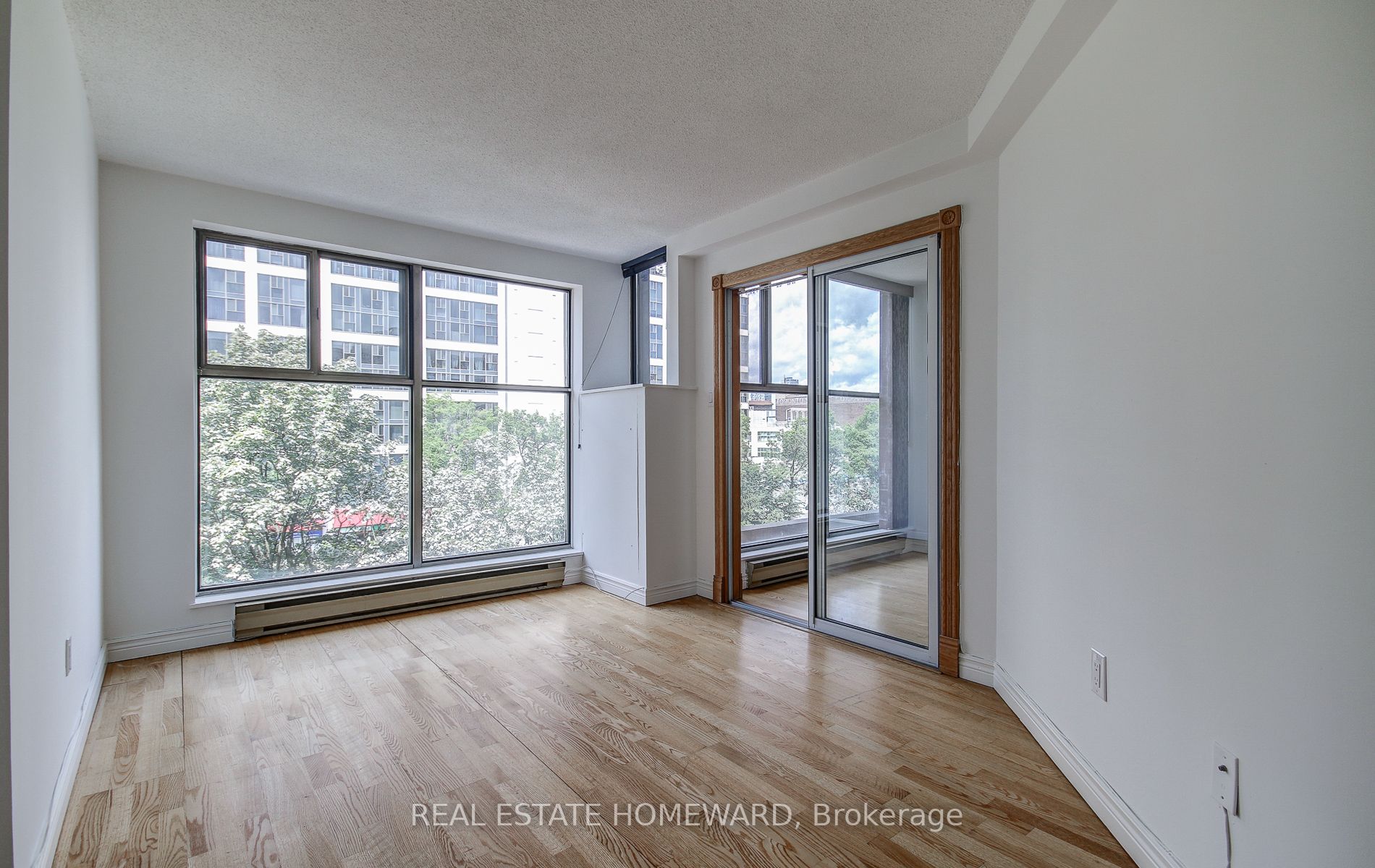65 Scadding Ave, #505