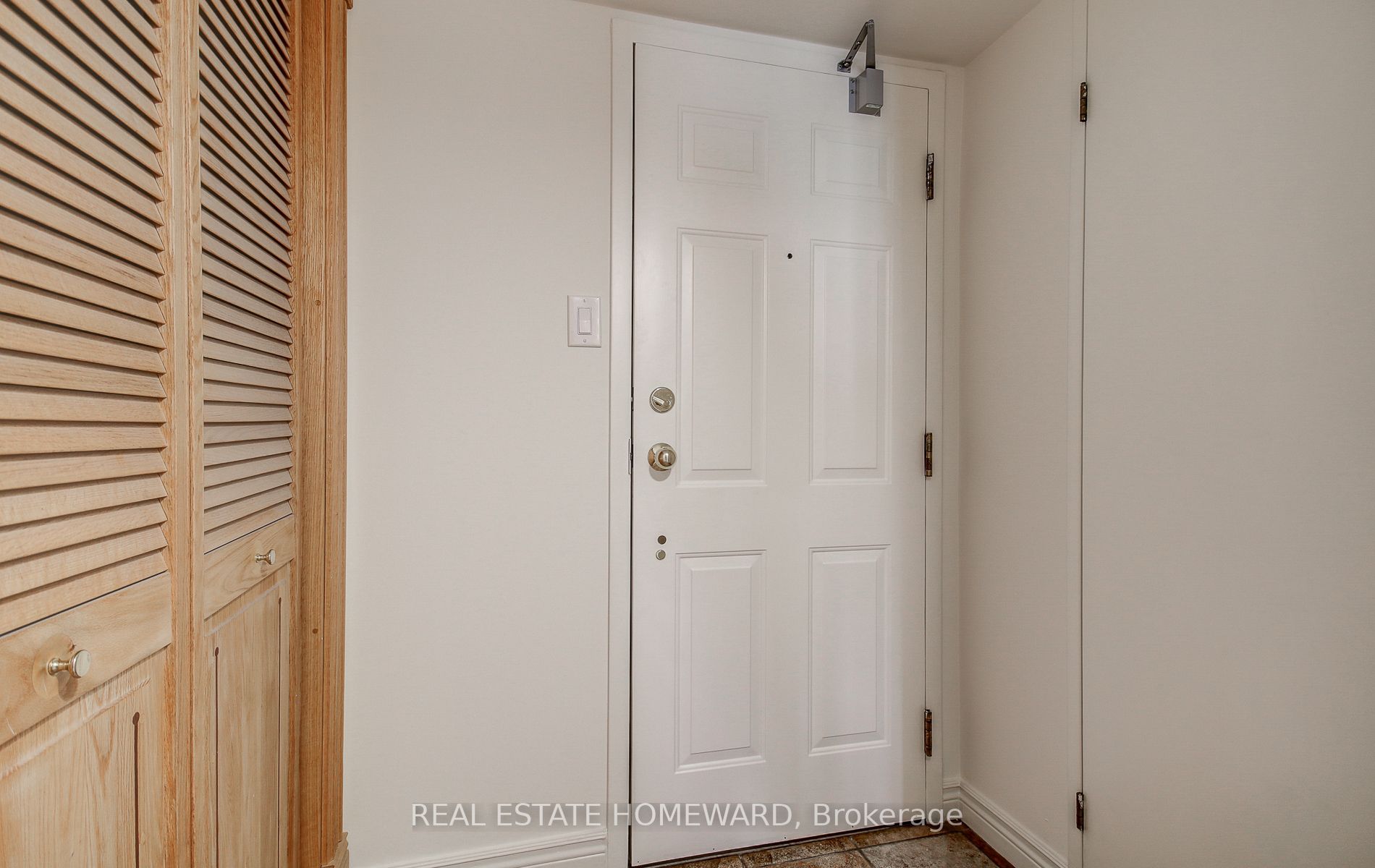 65 Scadding Ave, #505