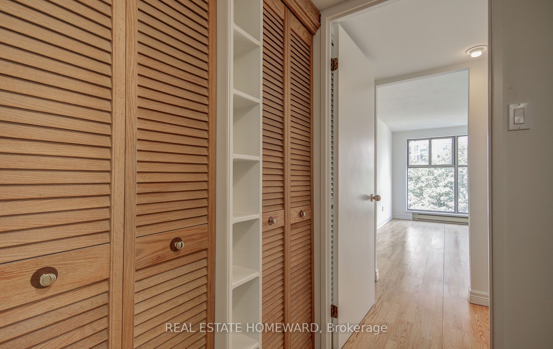 65 Scadding Ave, #505