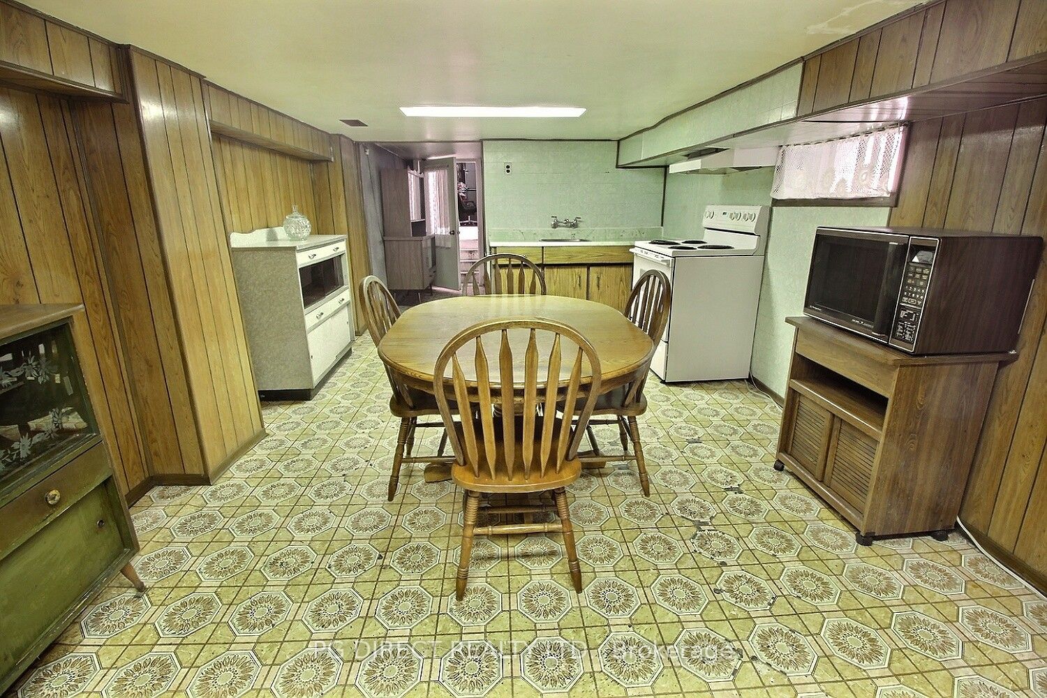 121 Niagara Street