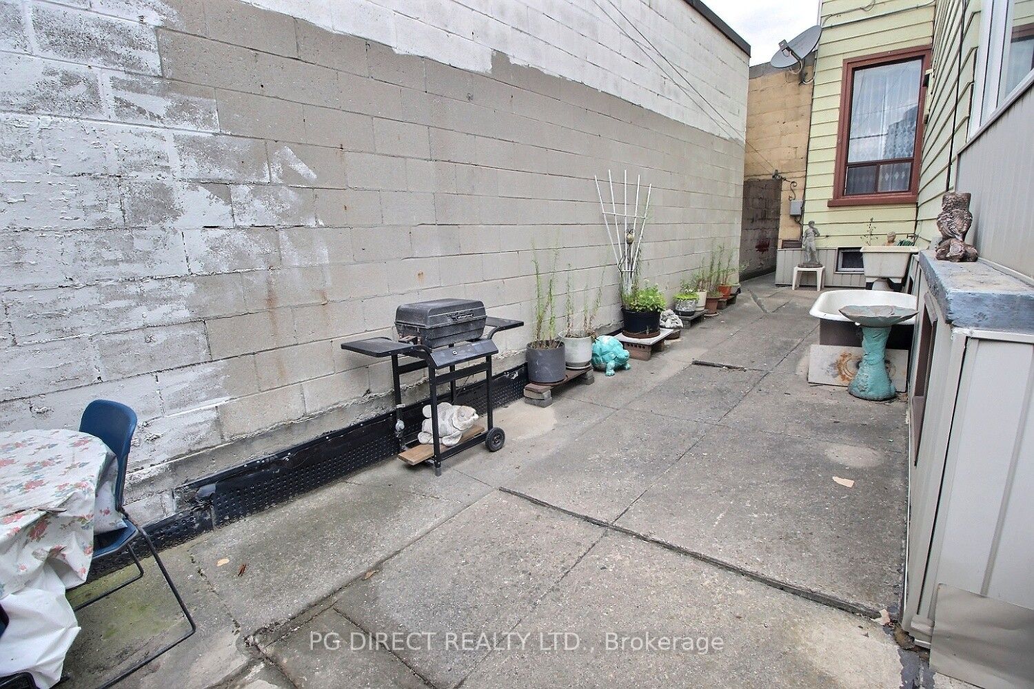 121 Niagara Street