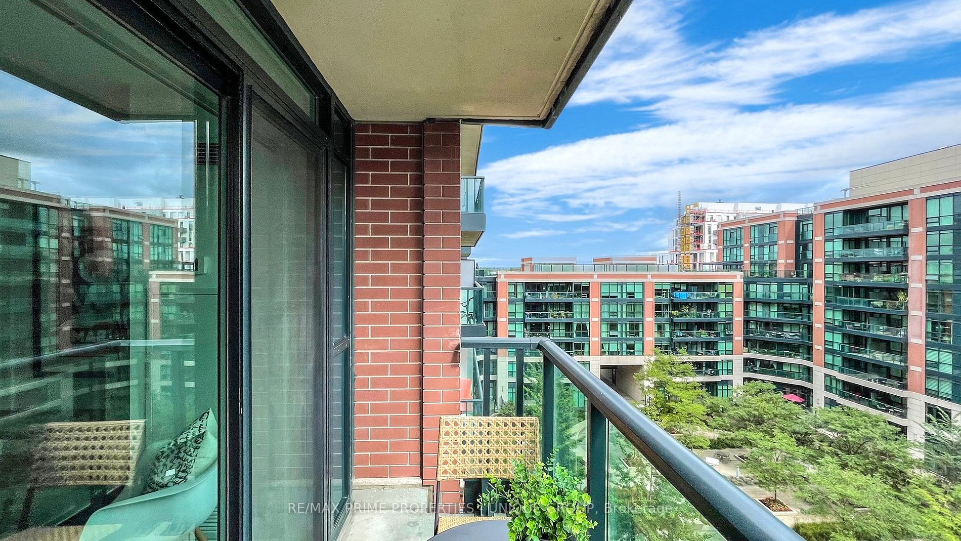 525 Wilson Ave, #742