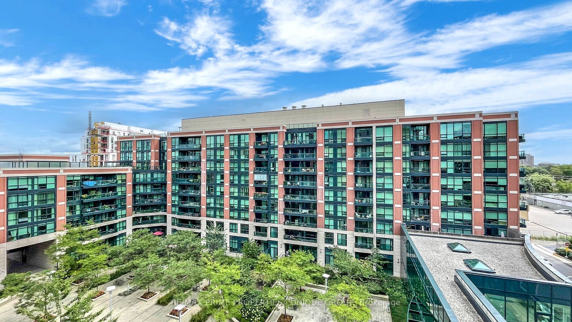 525 Wilson Ave, #742
