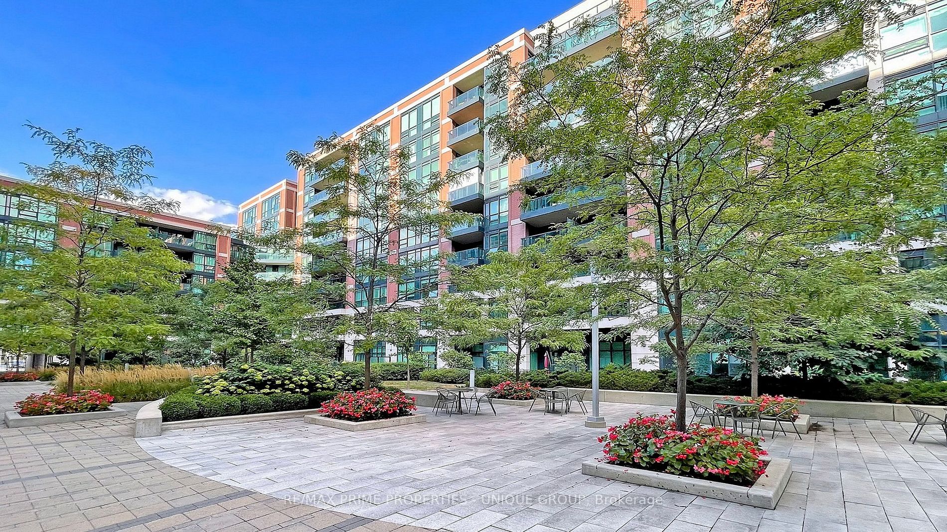 525 Wilson Ave, #742