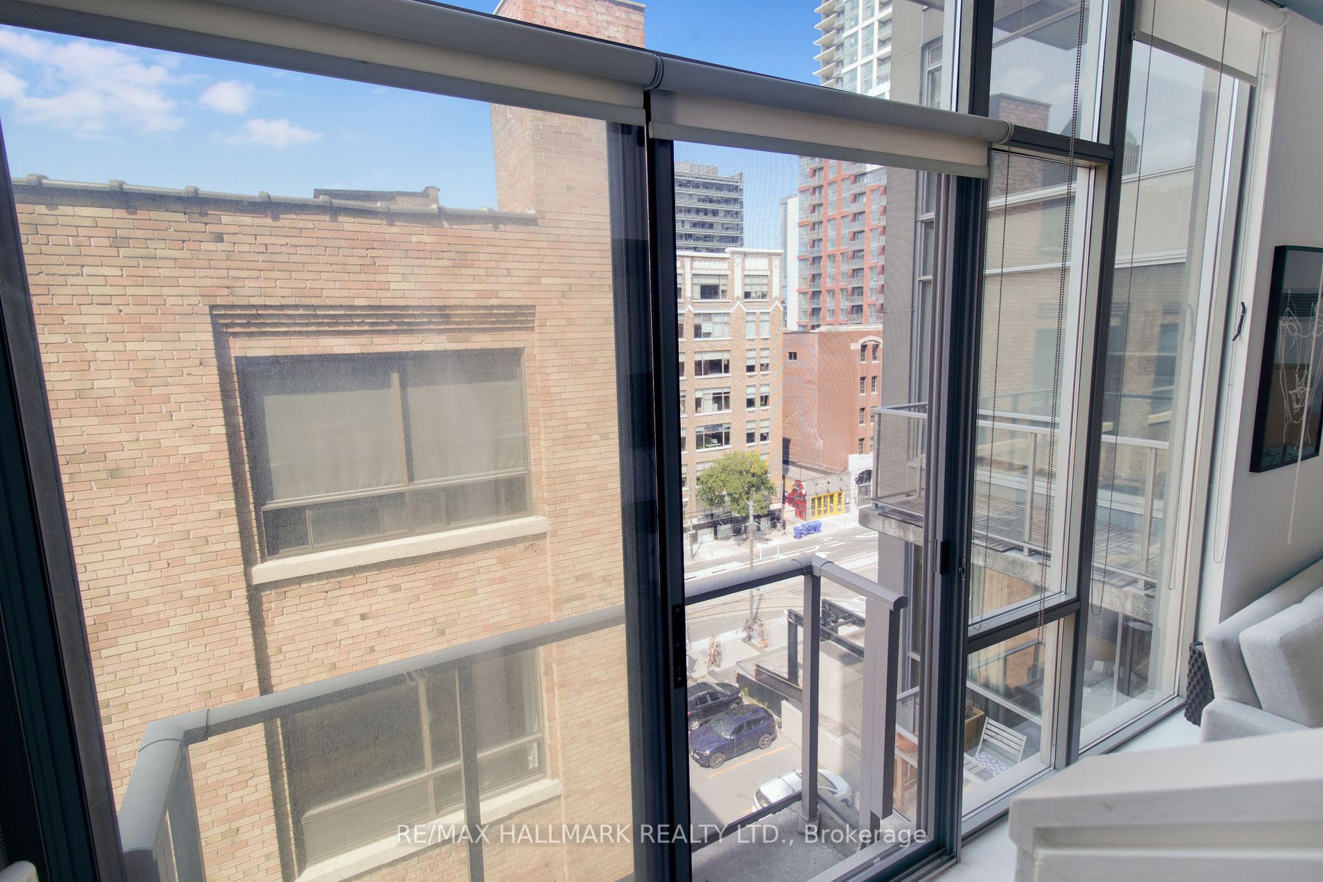 36 Charlotte St, #709