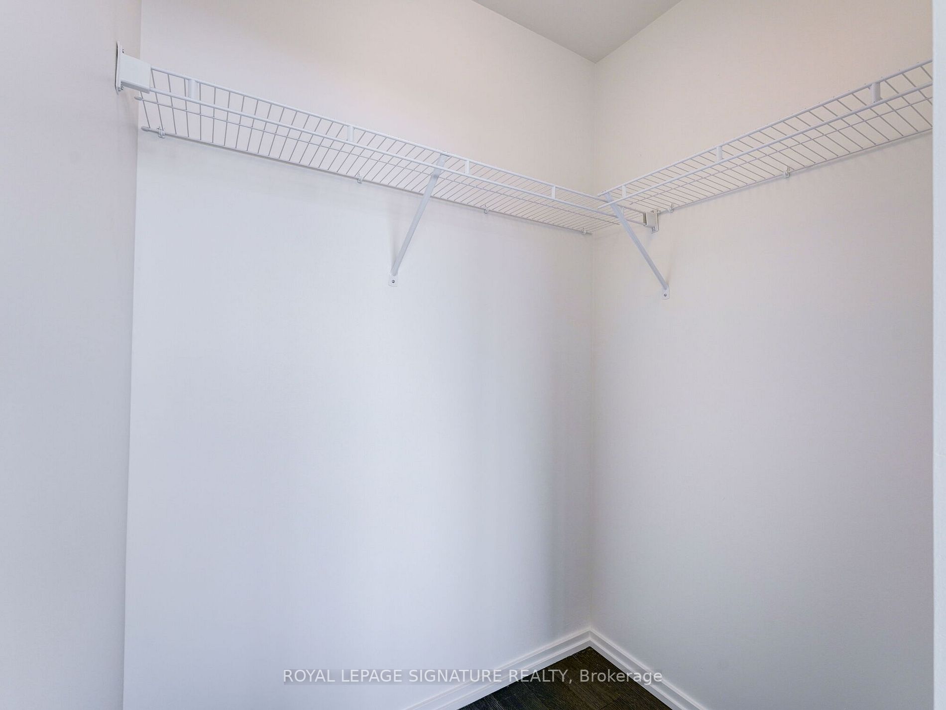 8 Hillsdale Ave E, #1142