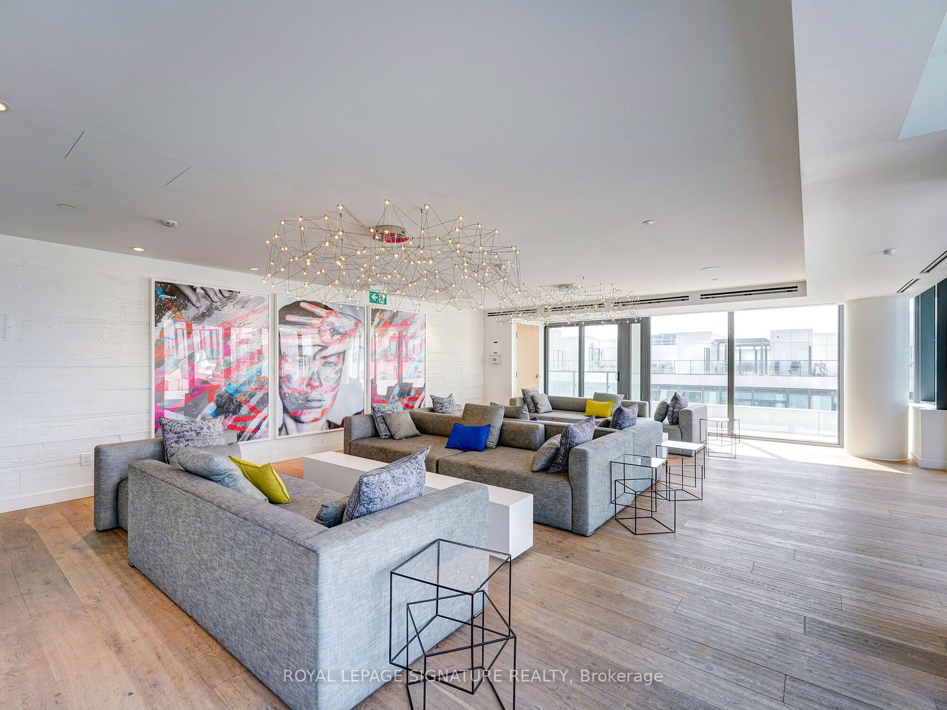 8 Hillsdale Ave E, #1142
