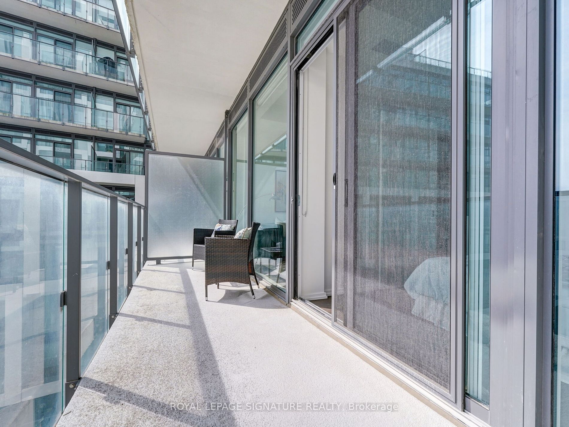 8 Hillsdale Ave E, #1142