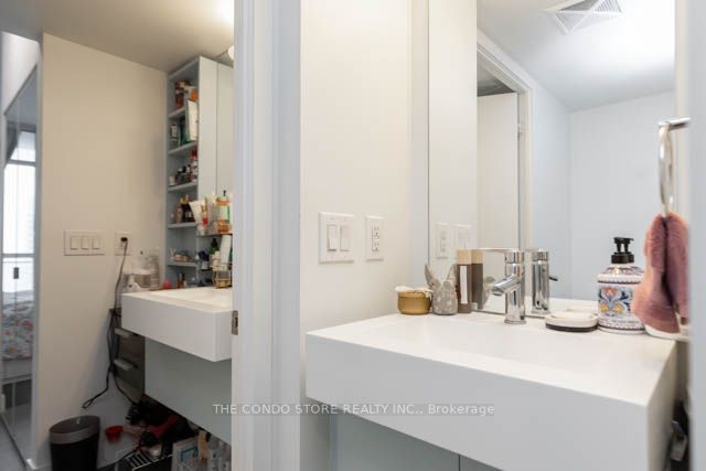 38 Dan Leckie Way, #3007