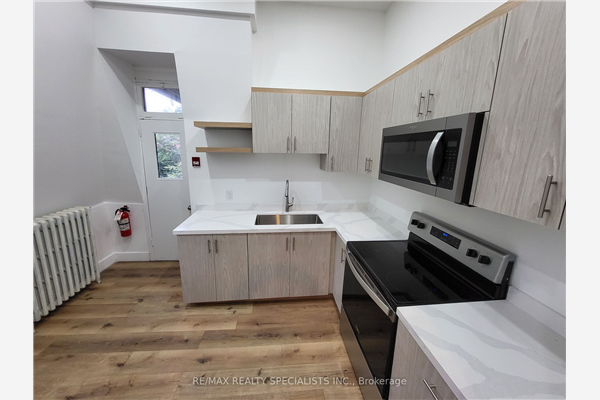 116 Pembroke St, Toronto
