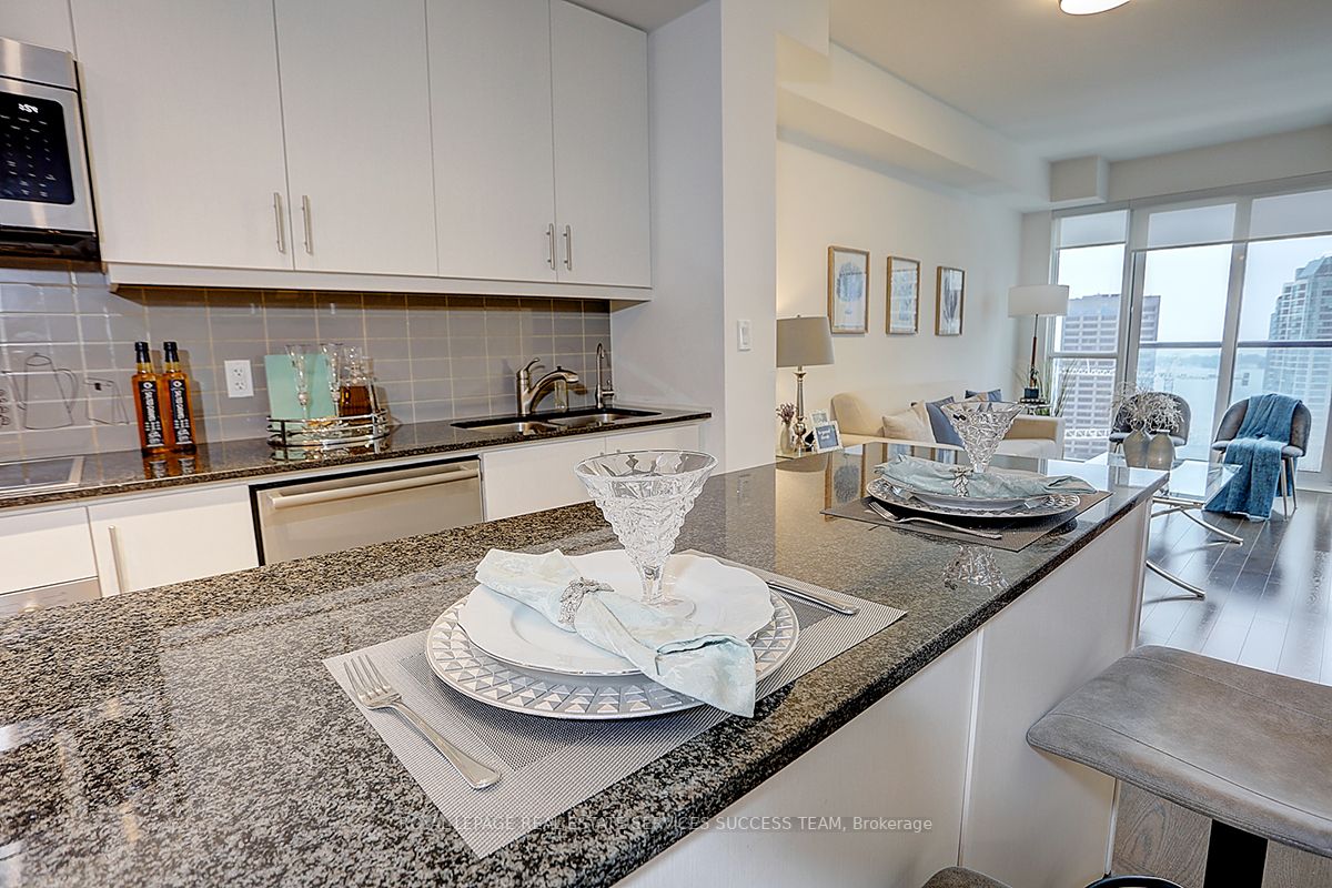 1 The Esplanade Ave, #2609