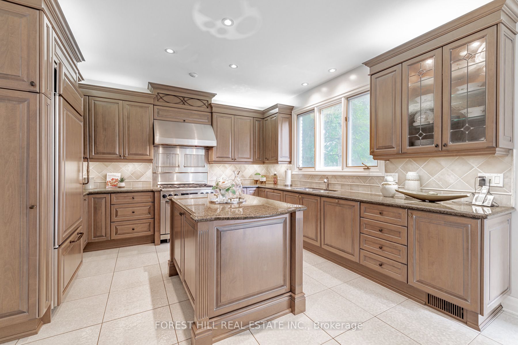 165 Beechwood Ave