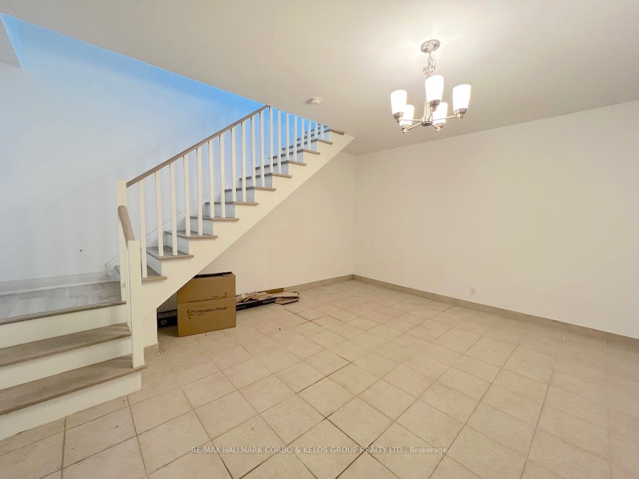 21 Churchill Ave, #Th 2