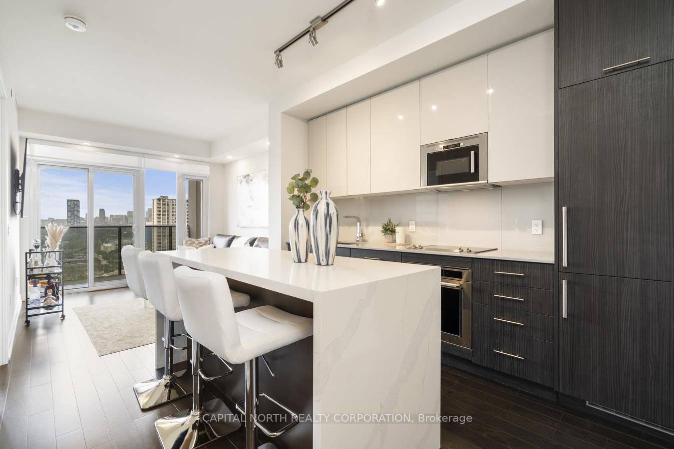 330 Richmond St W, #1912