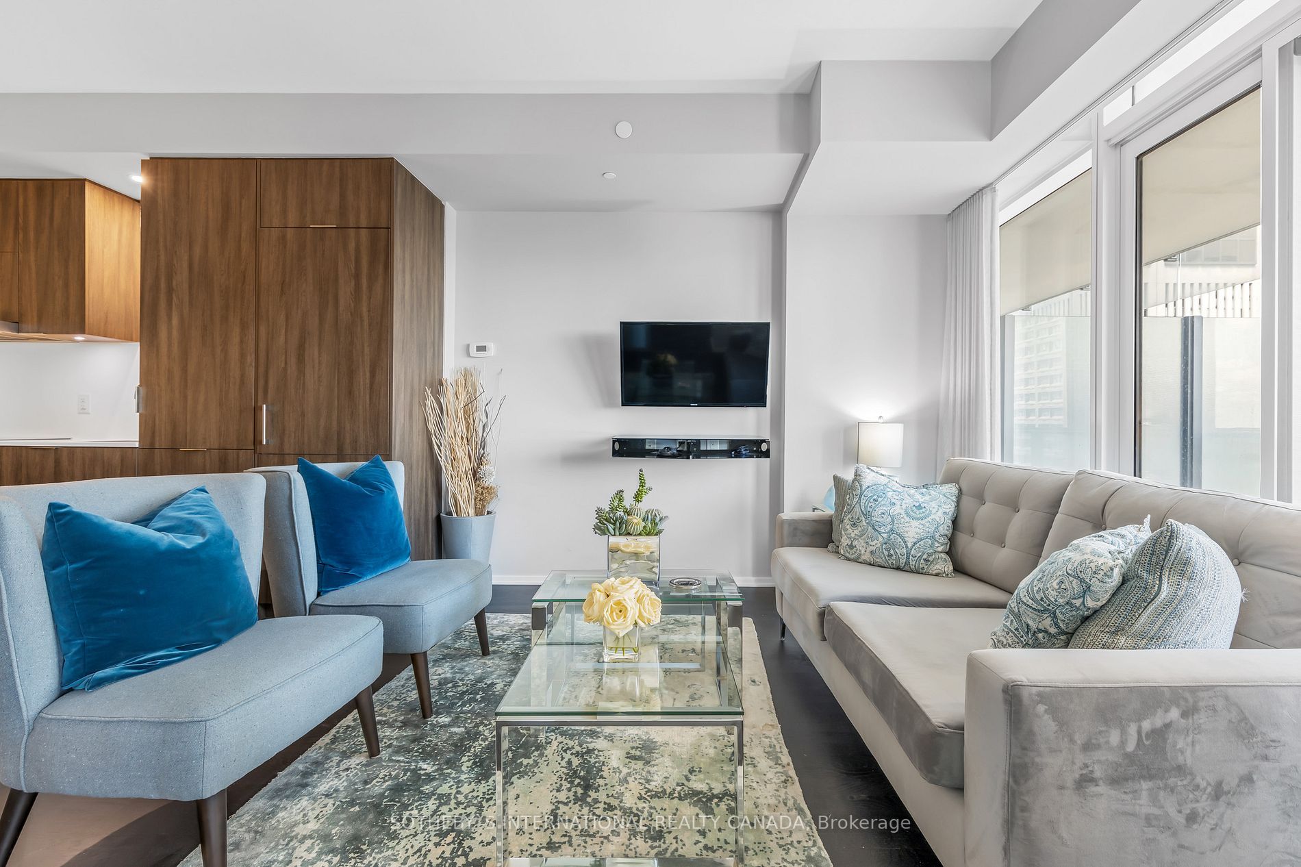 1 Bloor St E, #1812