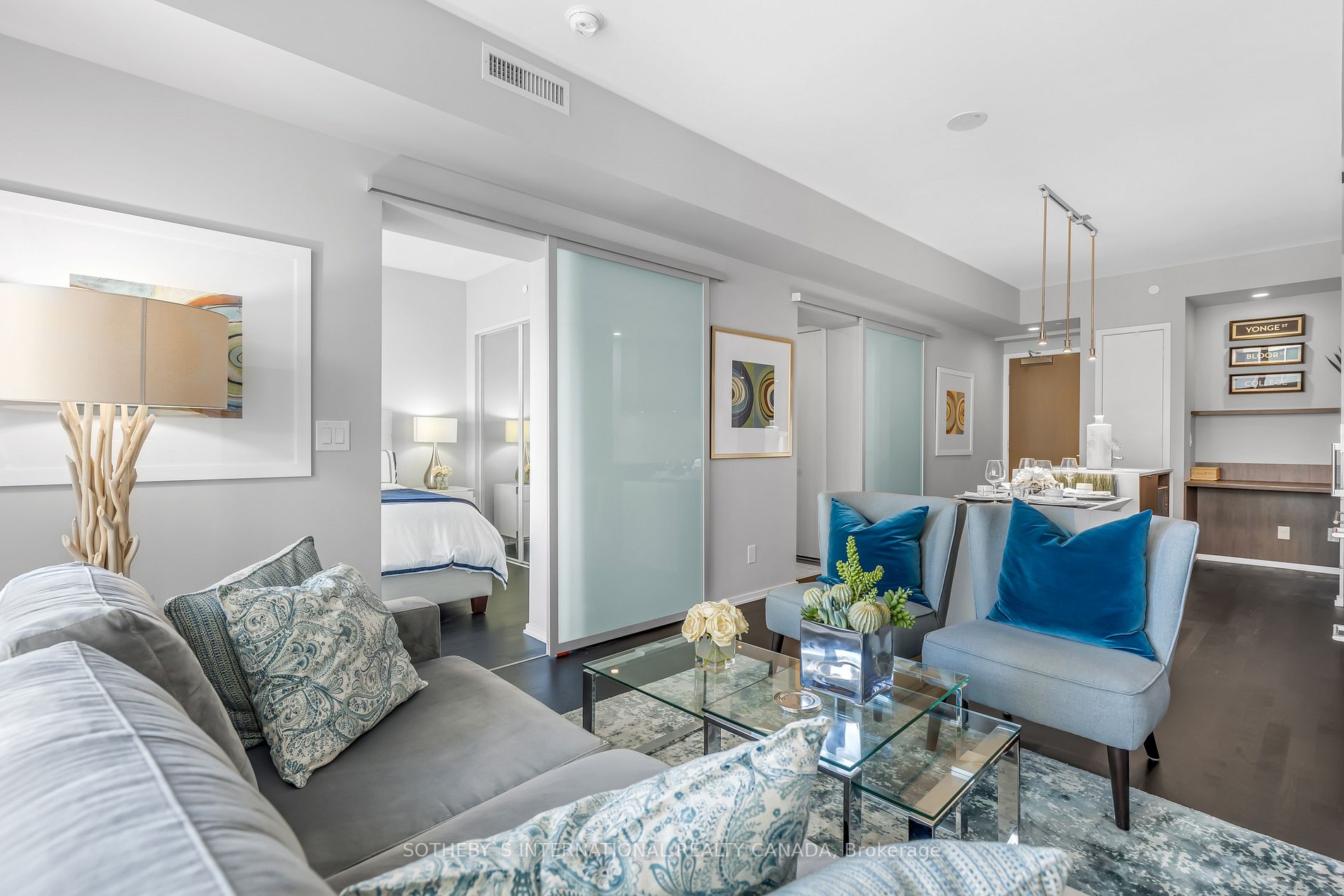 1 Bloor St E, #1812