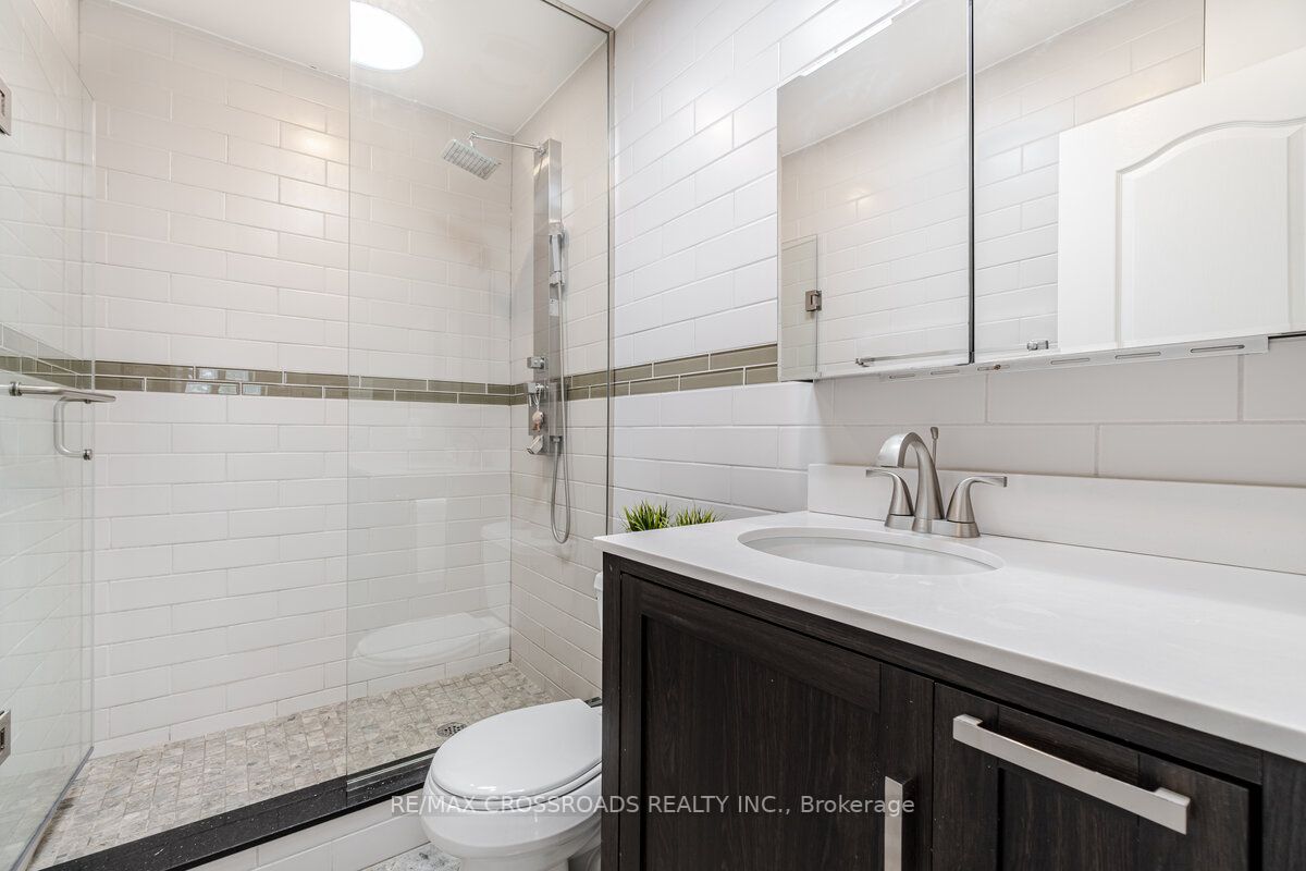 65 Ames Circ