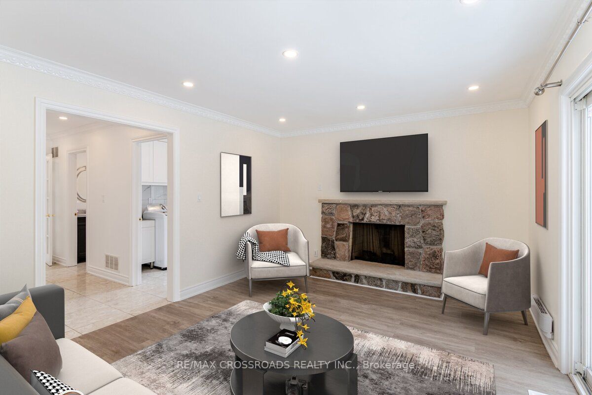 65 Ames Circ