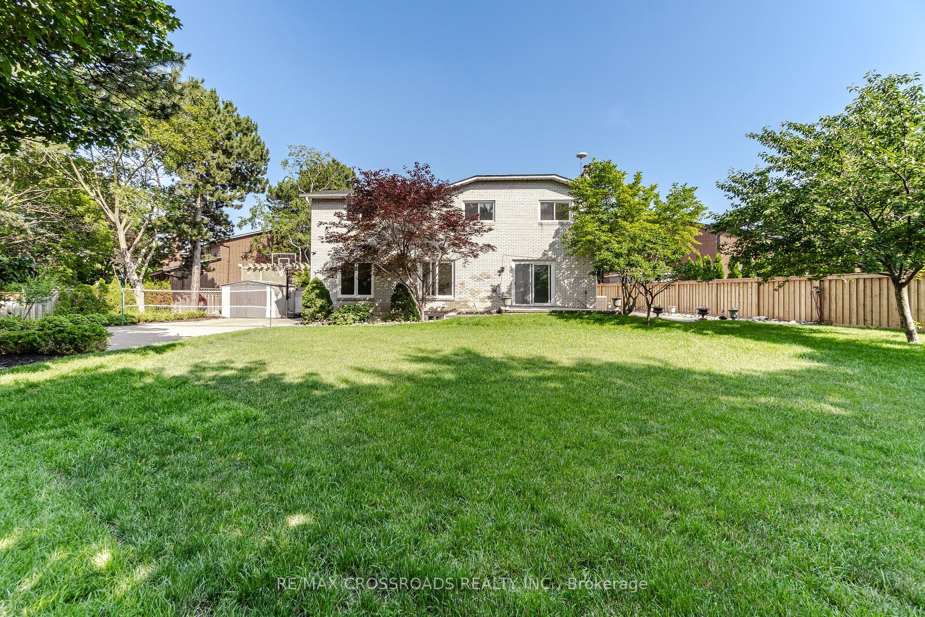 65 Ames Circ