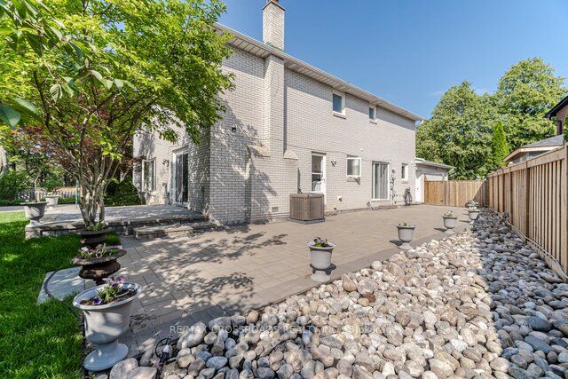 65 Ames Circ