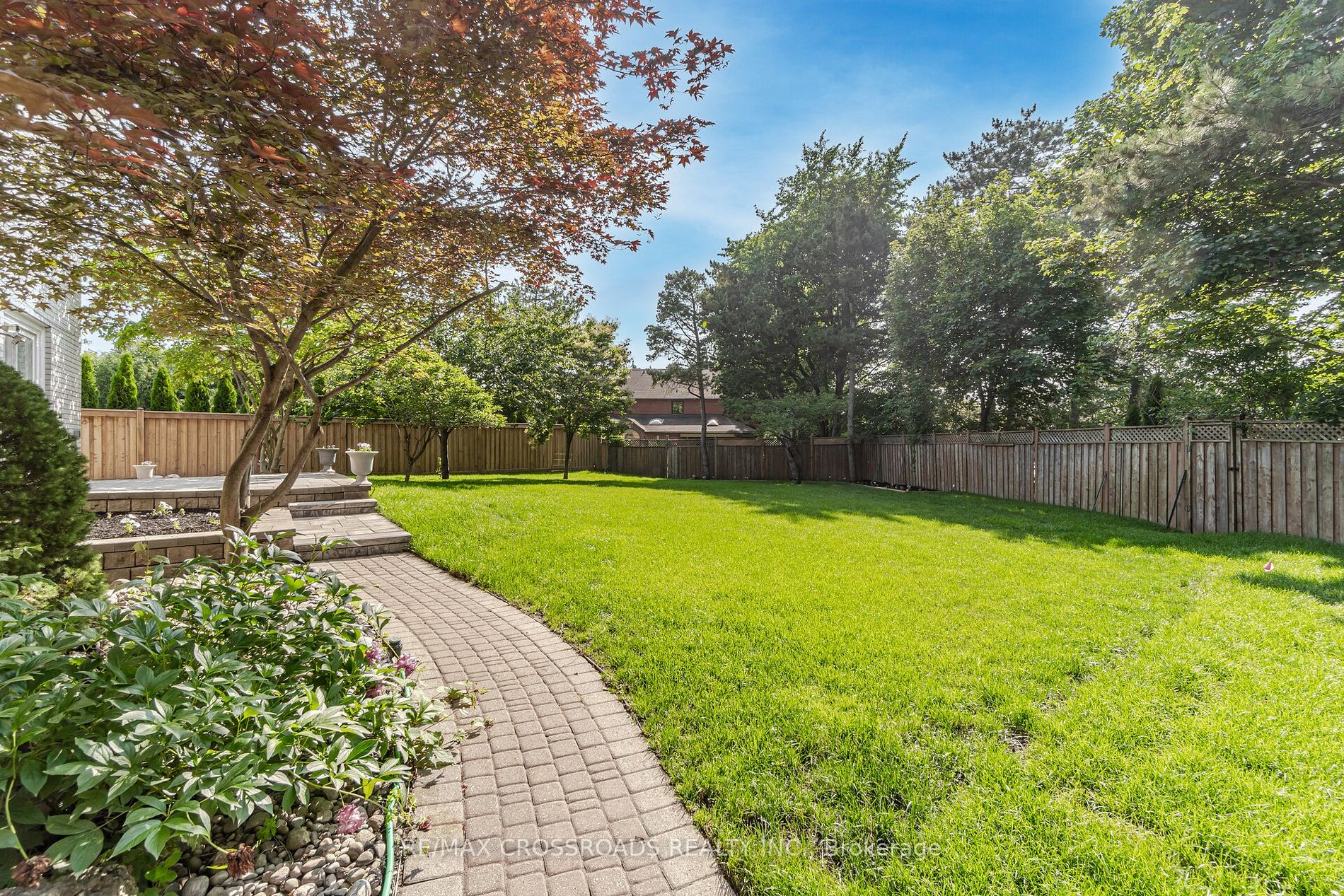 65 Ames Circ