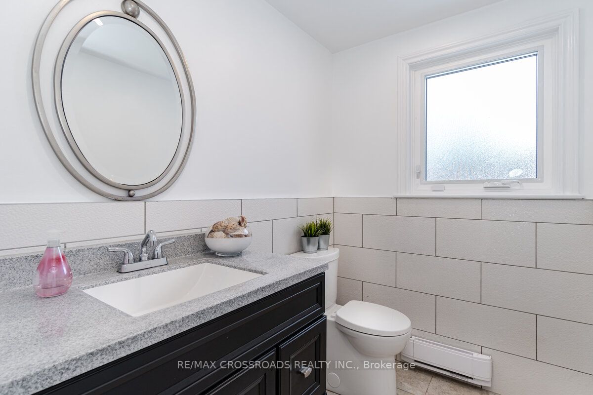 65 Ames Circ