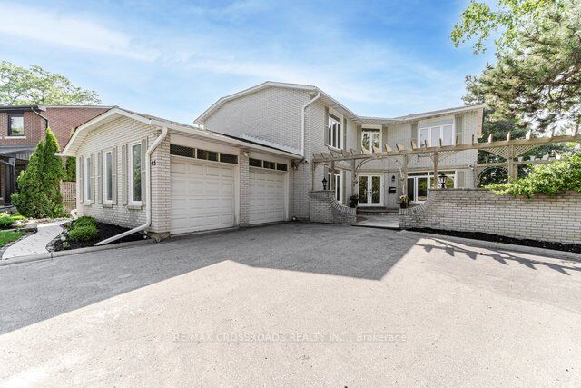 65 Ames Circ