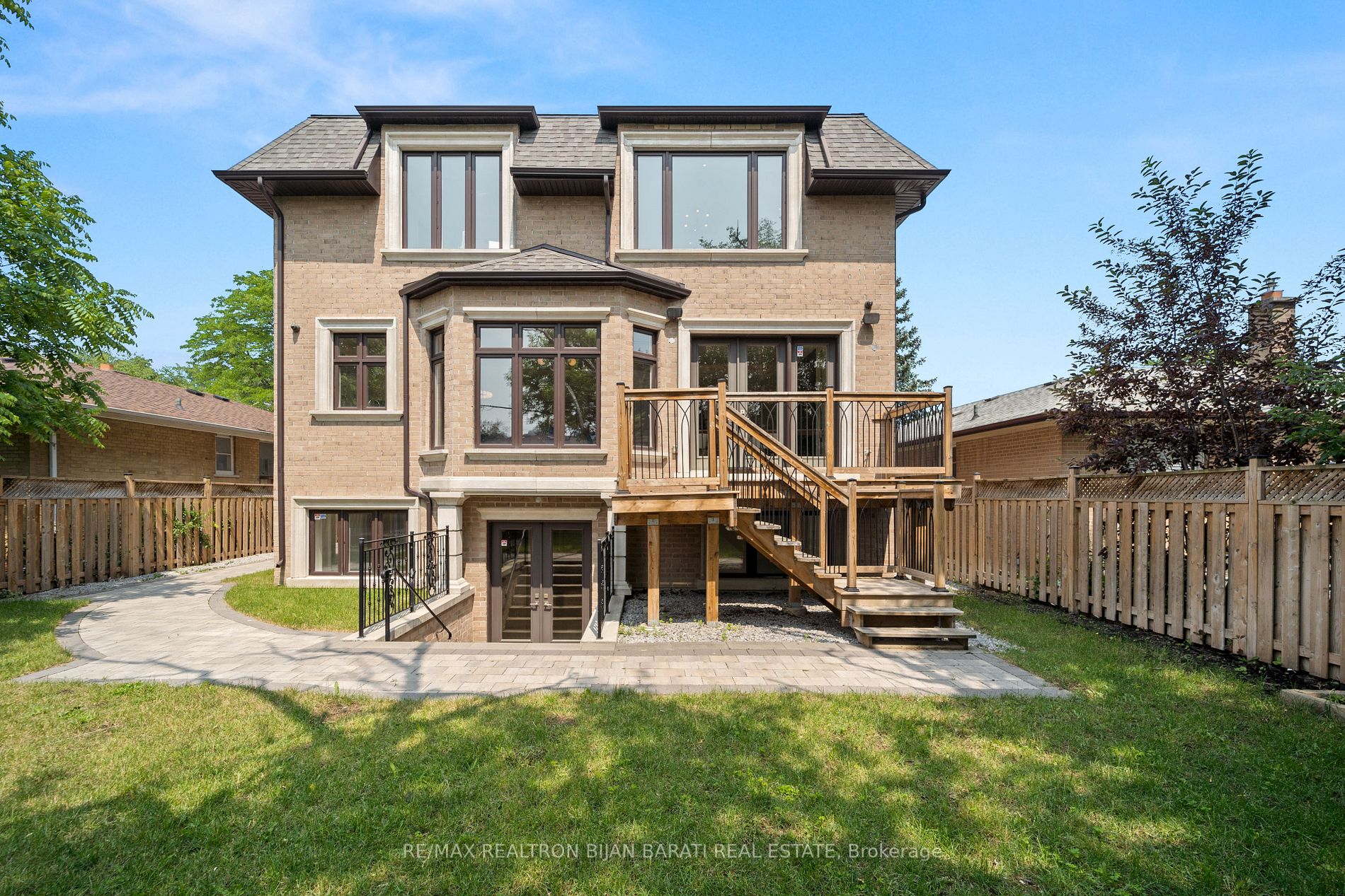 6 Harnish Cres