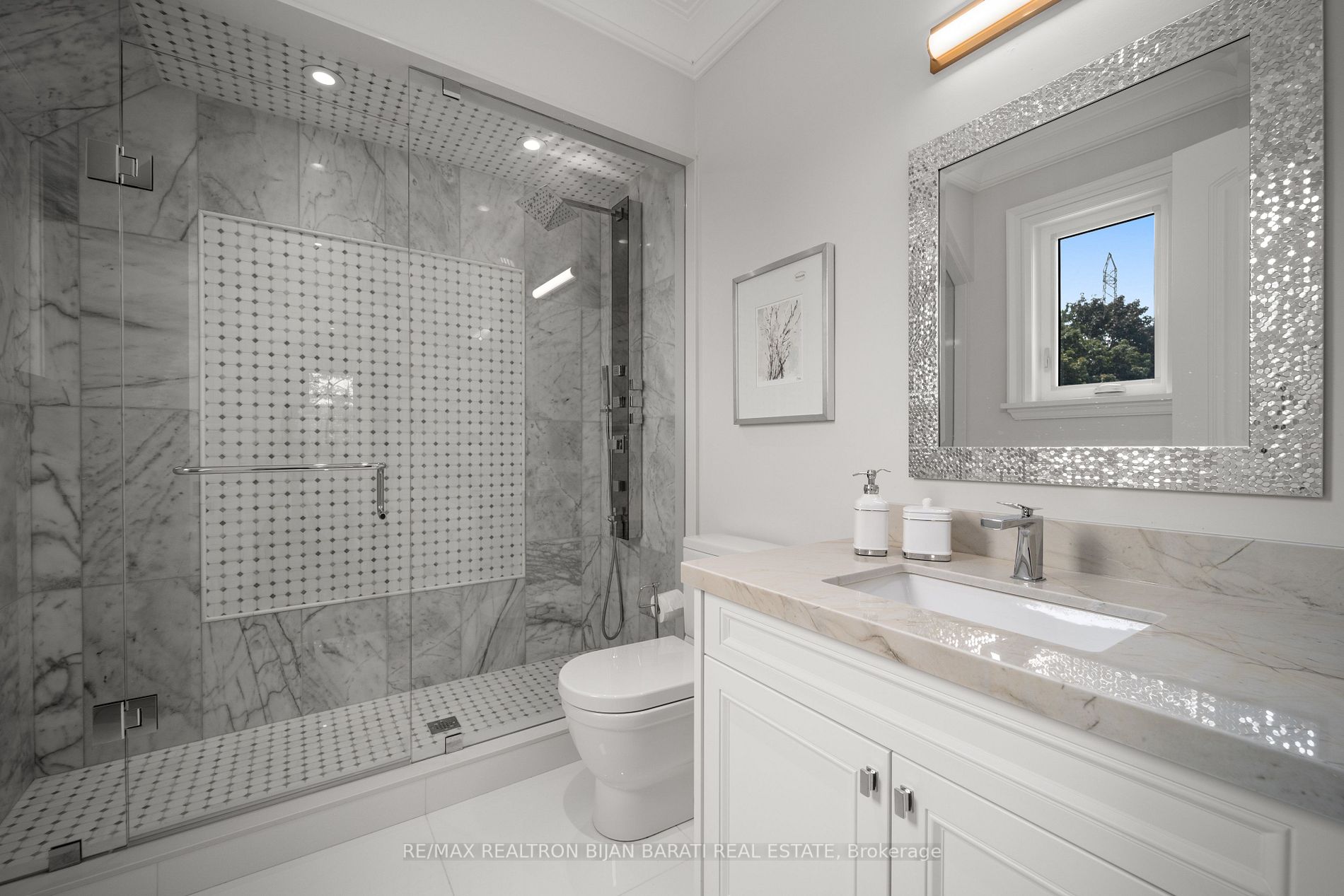 6 Harnish Cres