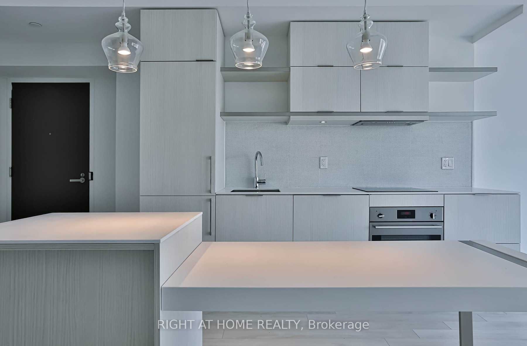 197 Yonge Street, #5614