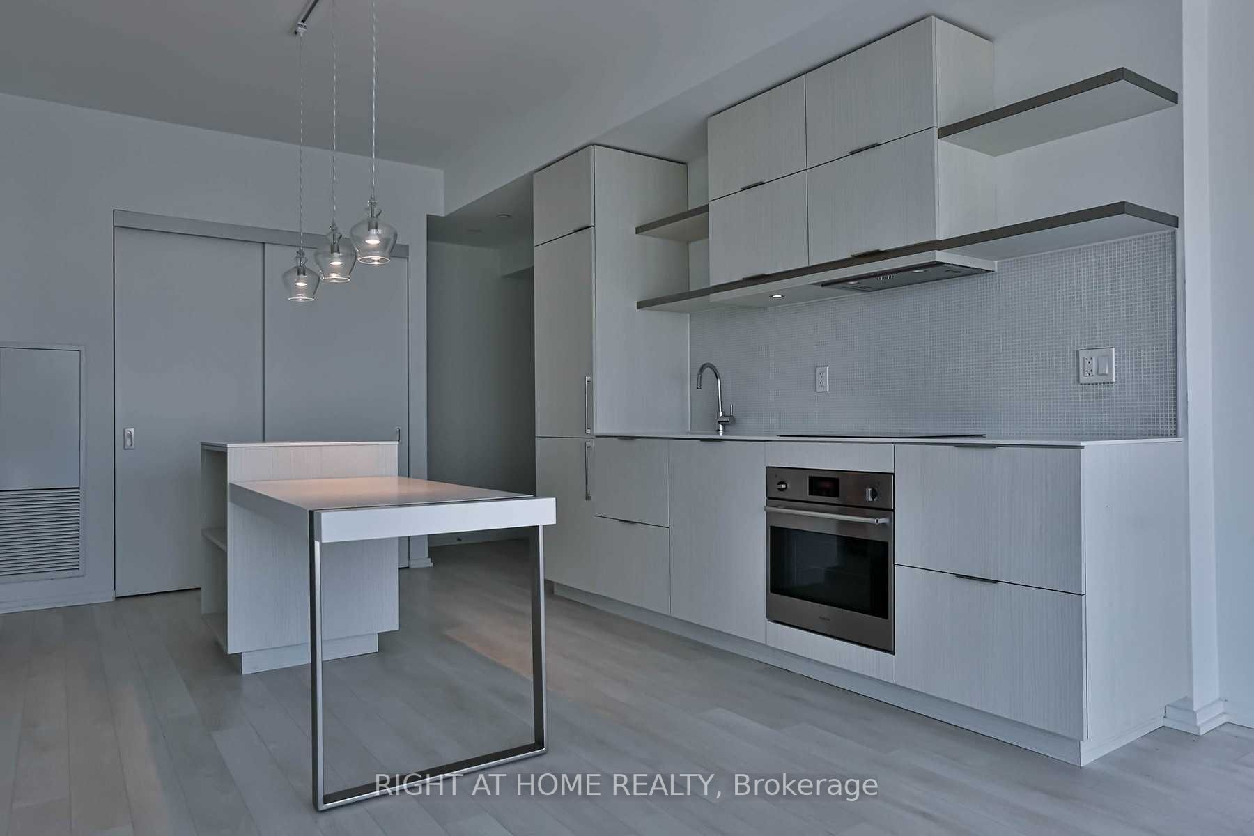 197 Yonge Street, #5614