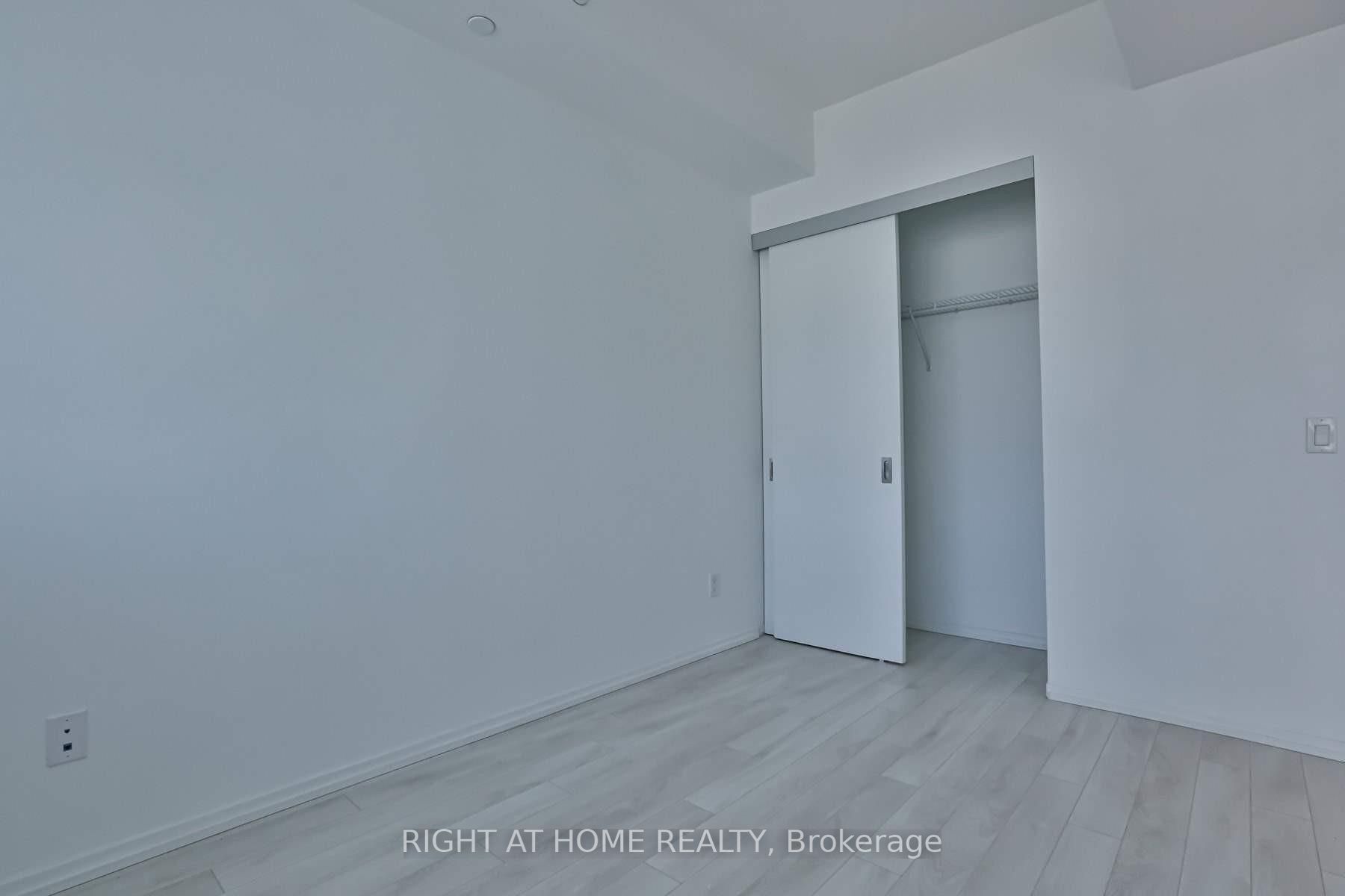 197 Yonge Street, #5614