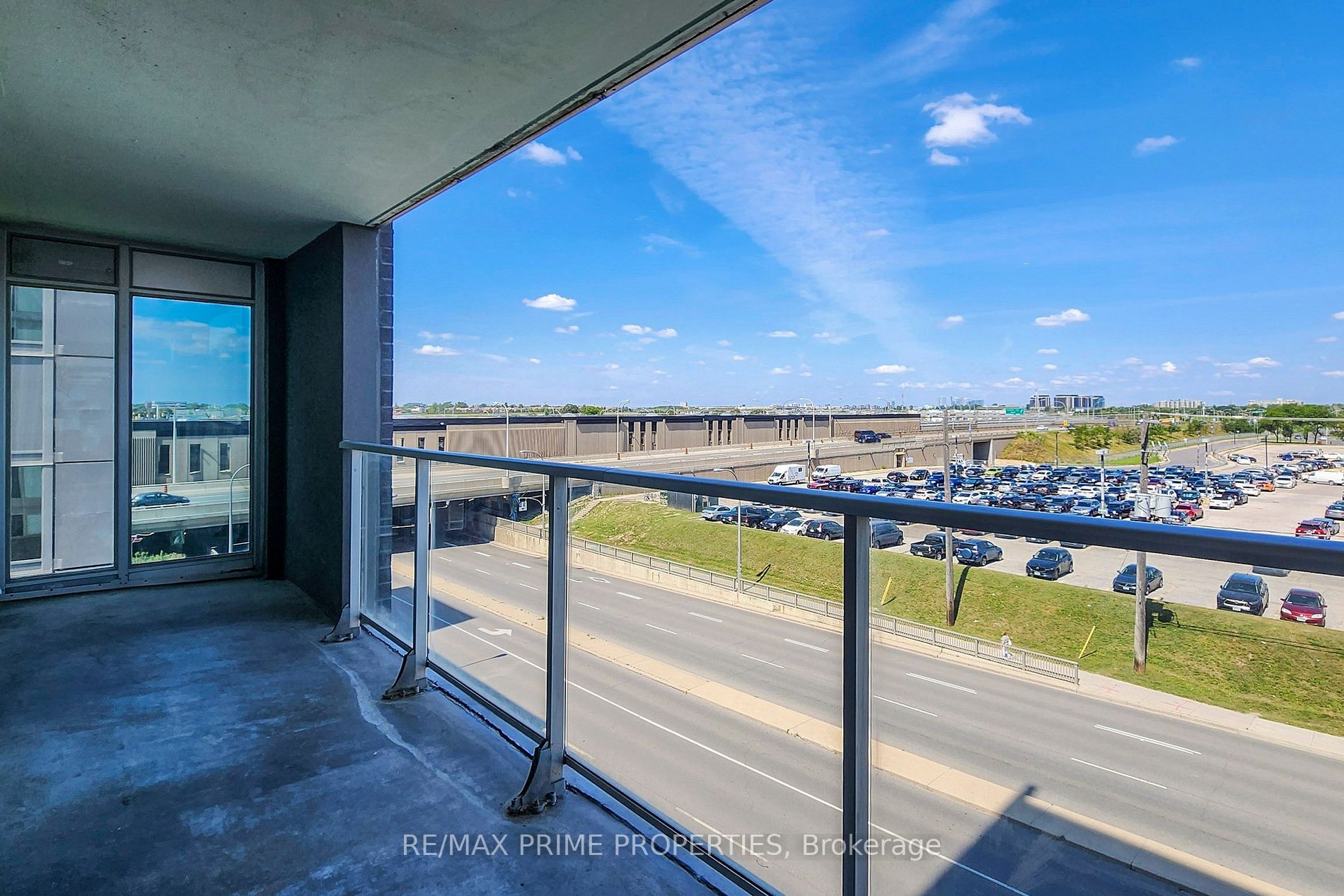 565 Wilson Ave, #W408