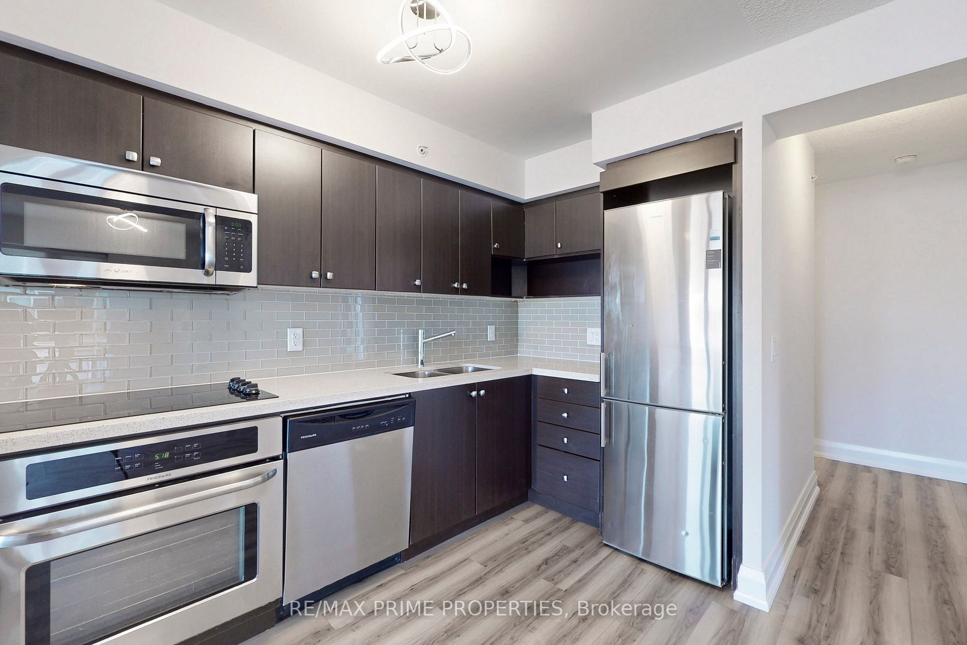 565 Wilson Ave, #W408