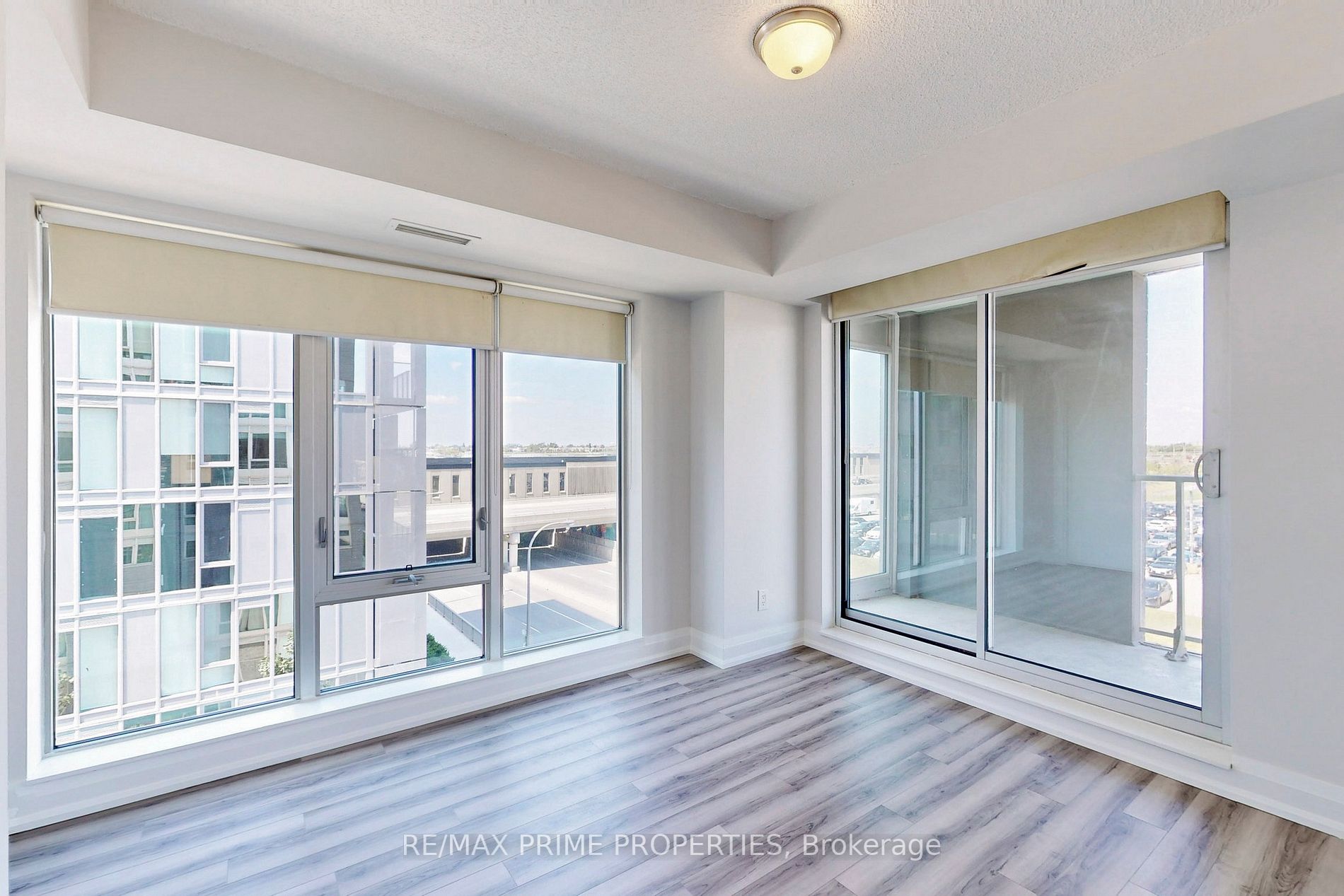 565 Wilson Ave, #W408