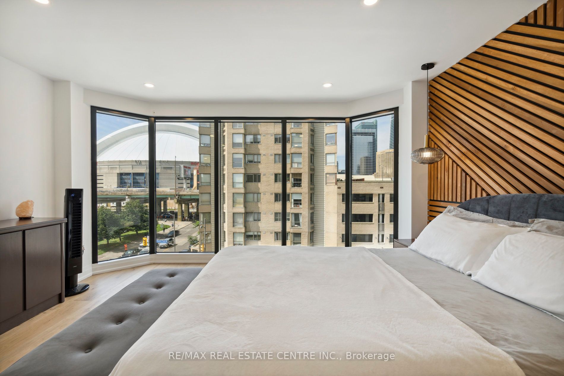 251 Queens Quay W, #504