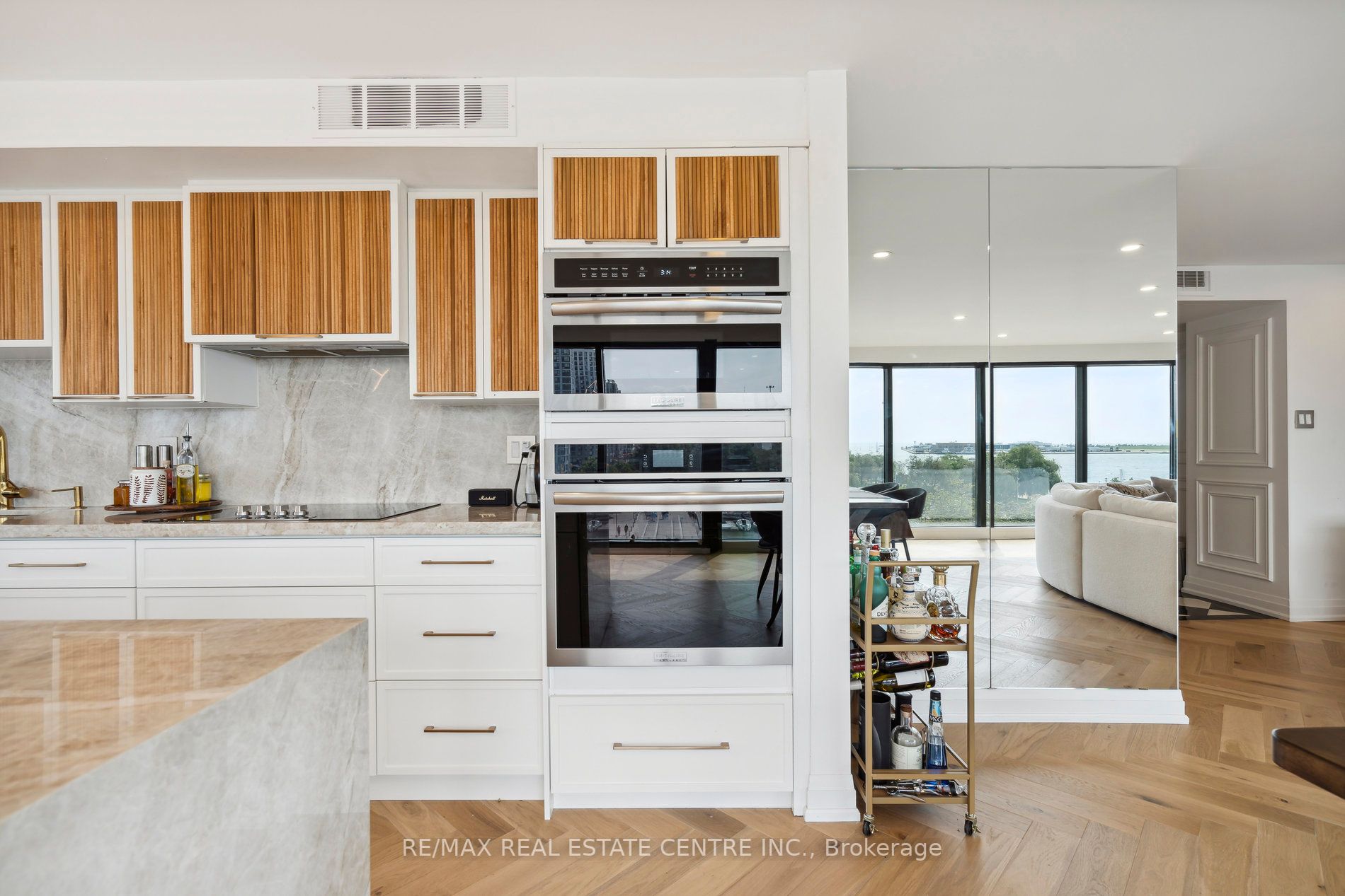 251 Queens Quay W, #504
