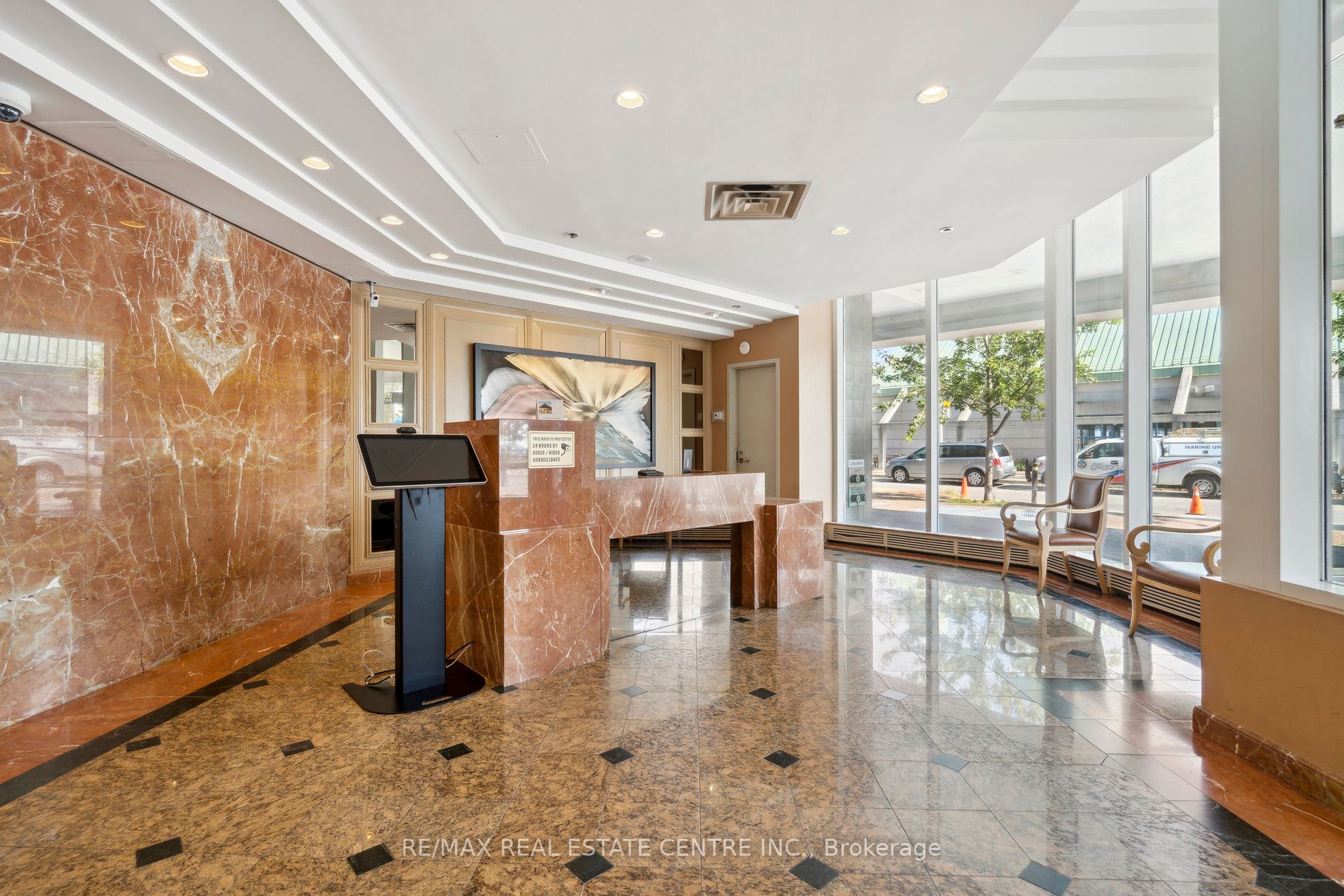251 Queens Quay W, #504