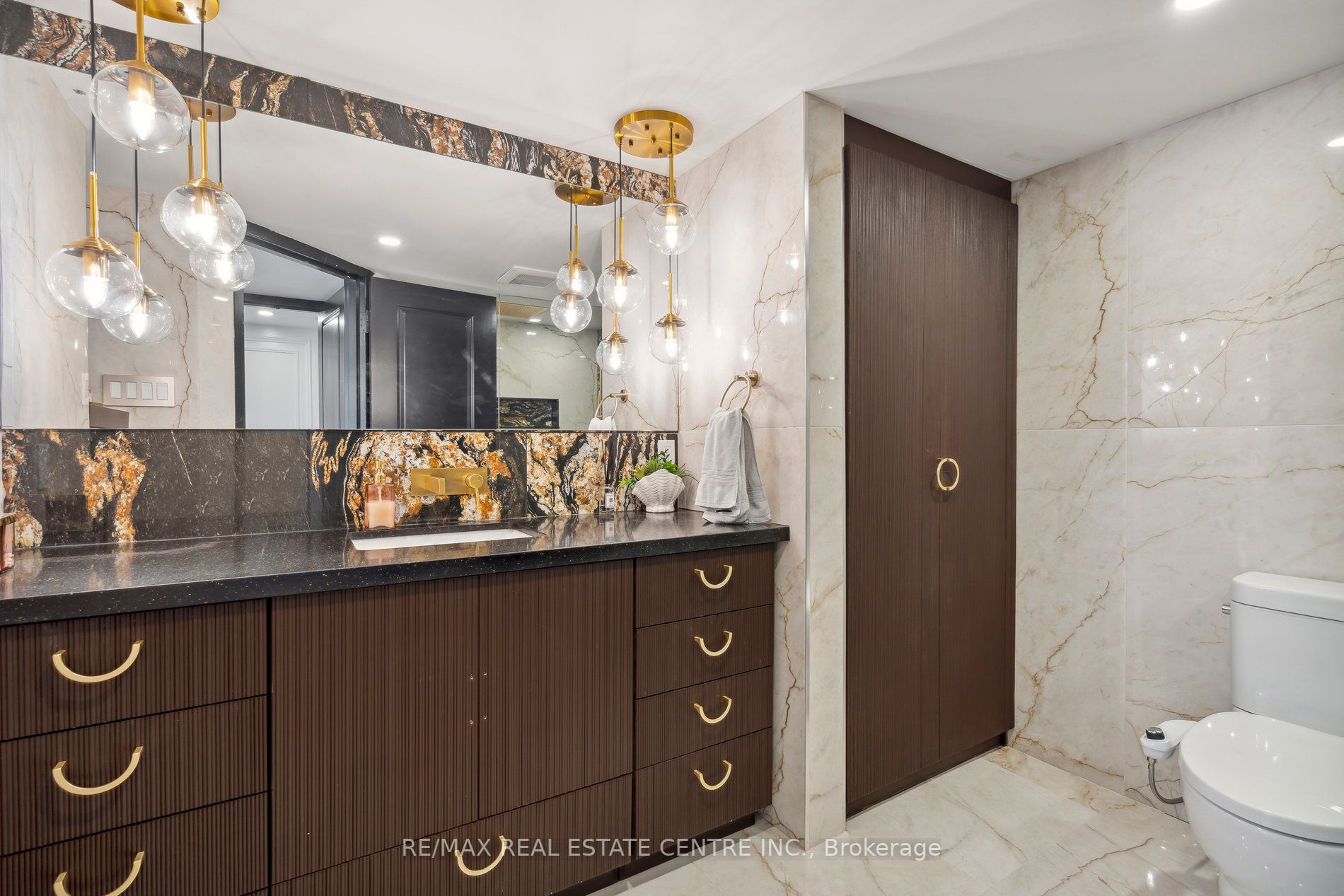 251 Queens Quay W, #504