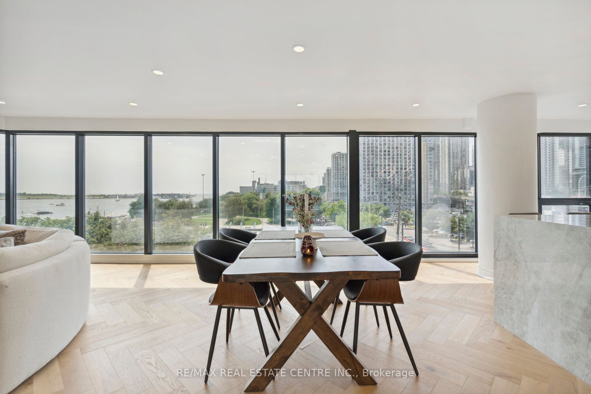 251 Queens Quay W, #504