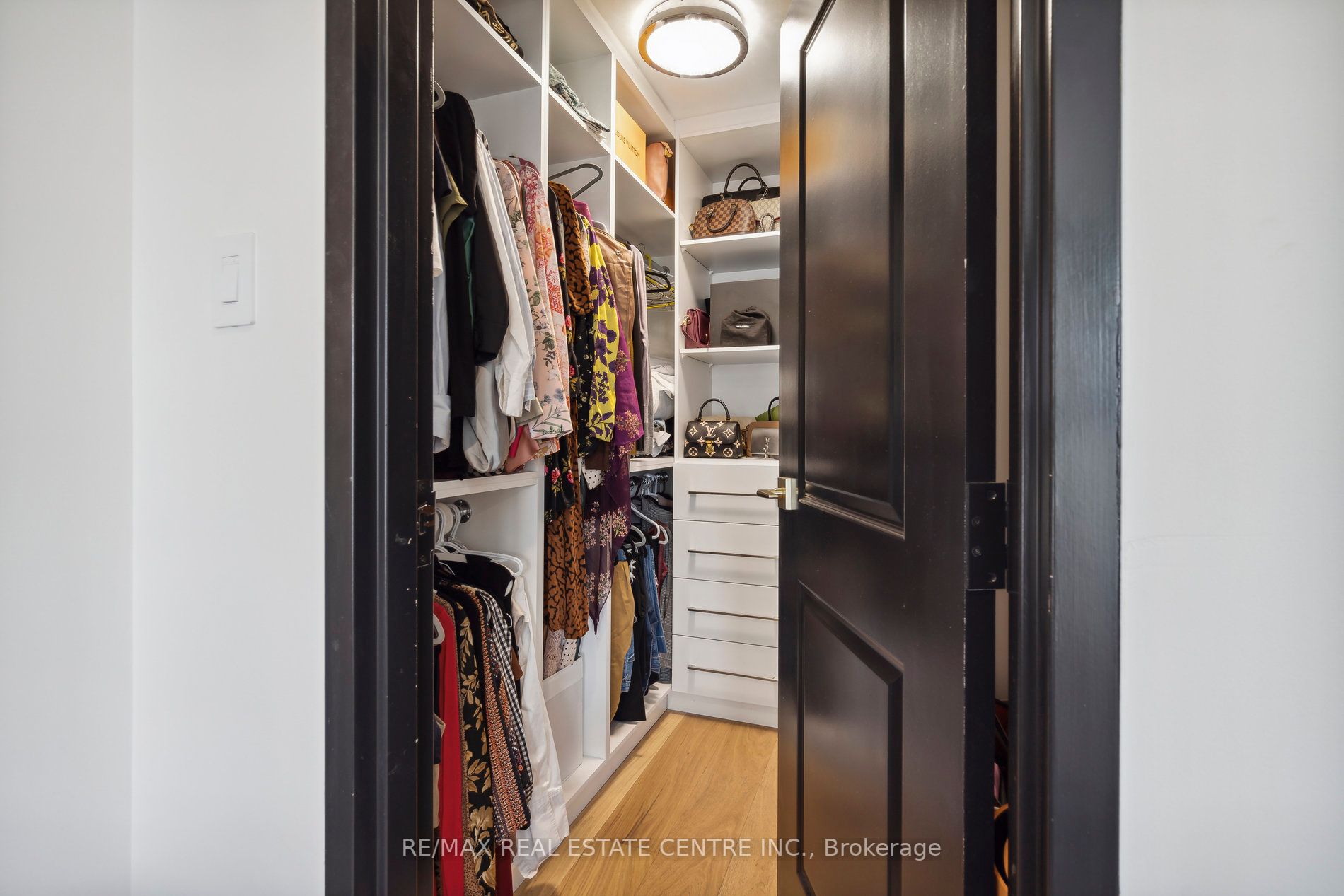 251 Queens Quay W, #504