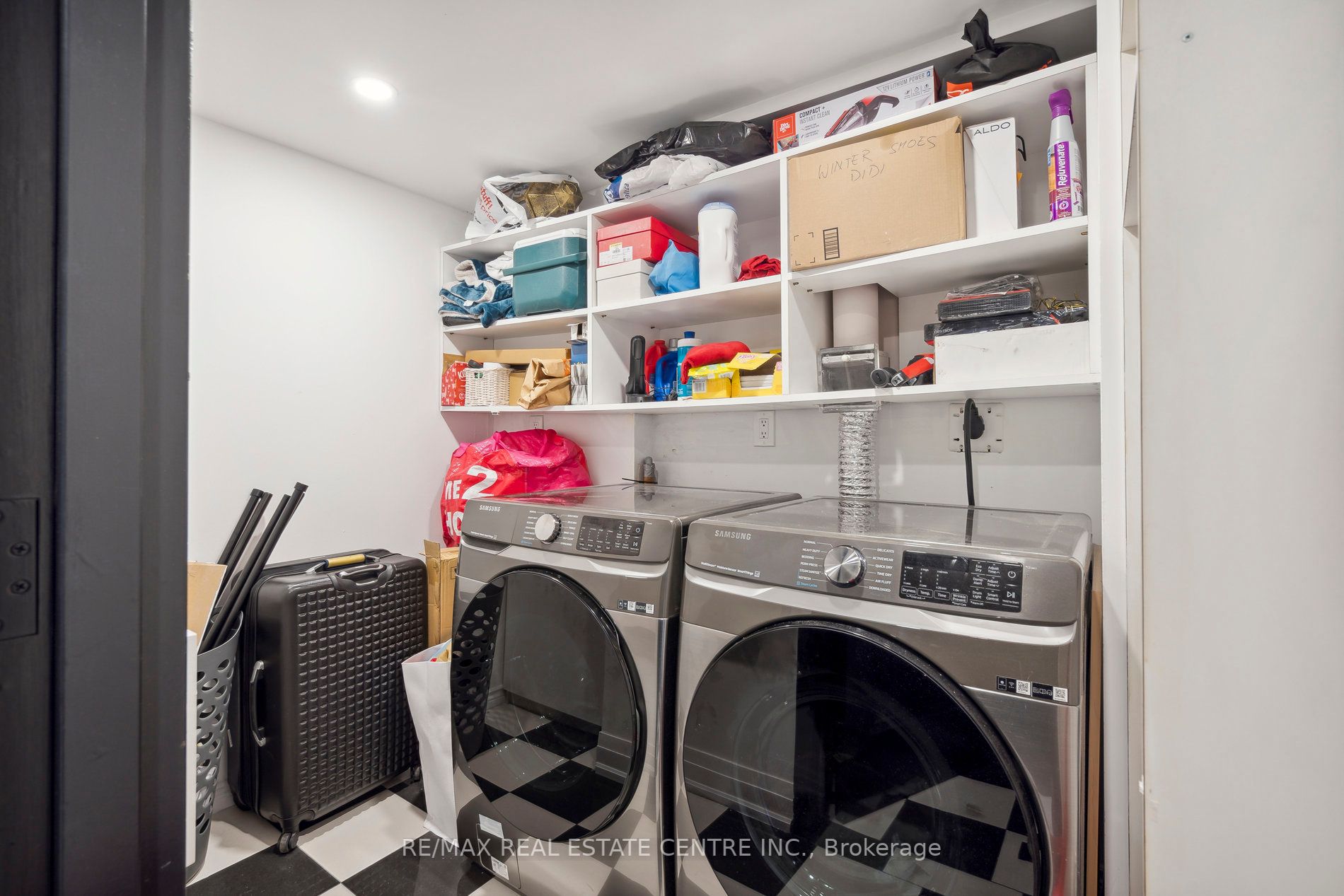 251 Queens Quay W, #504