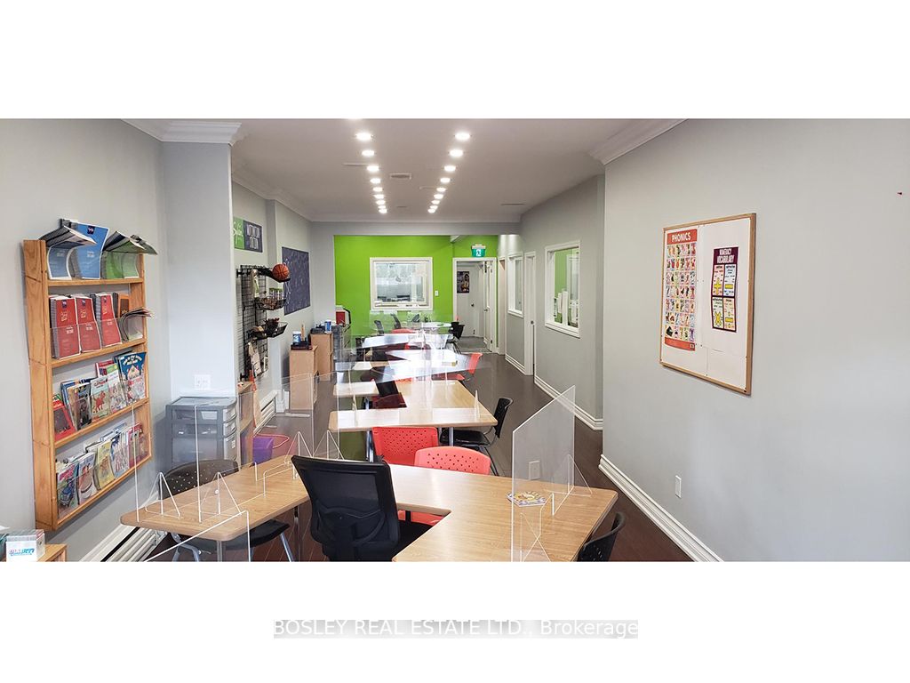 3310 Yonge St